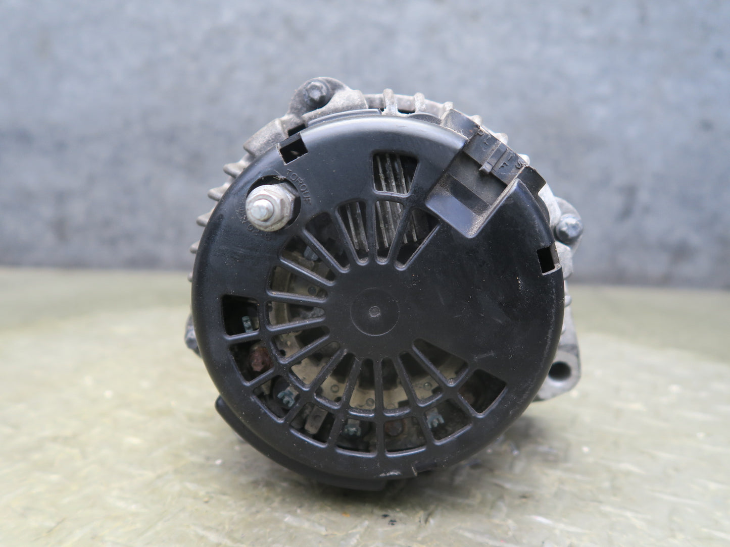 2003-2007 Hummer H2 6.0L Engine Alternator Generator