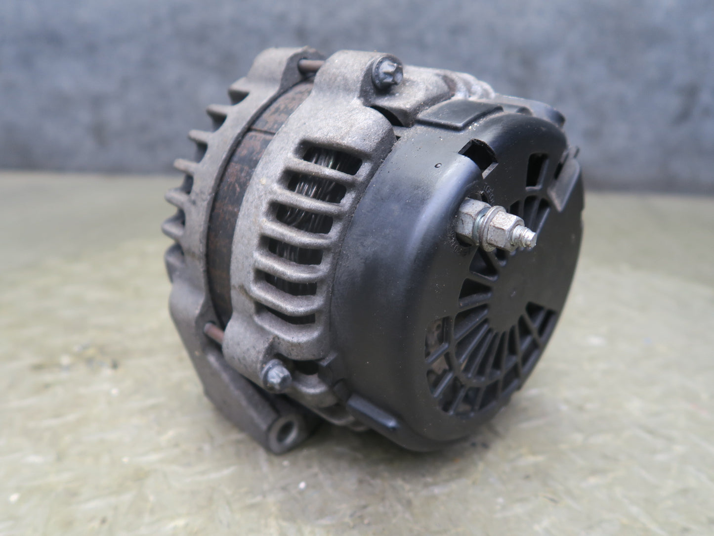 2003-2007 Hummer H2 6.0L Engine Alternator Generator