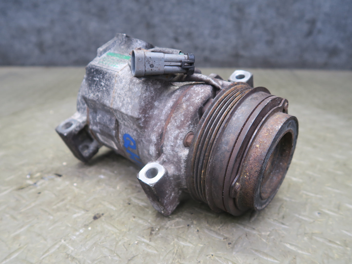 2003-2007 Hummer H2 6.0L Engine A/C Air Condition Compressor