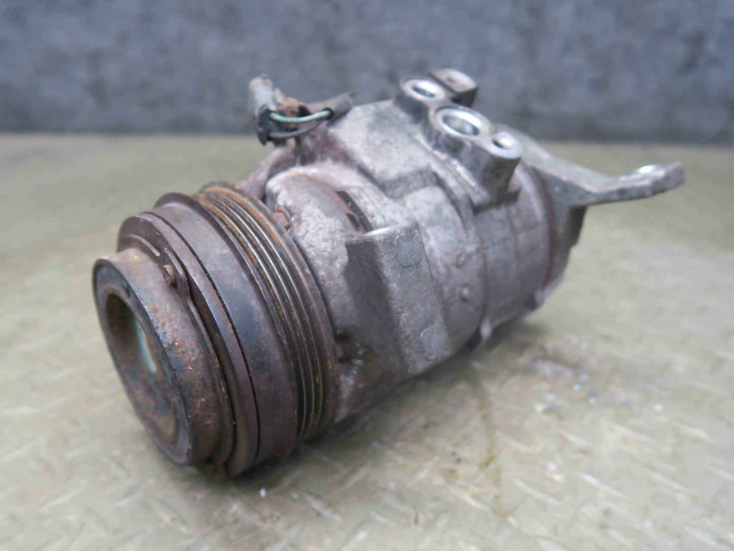 2003-2007 Hummer H2 6.0L Engine A/C Air Condition Compressor
