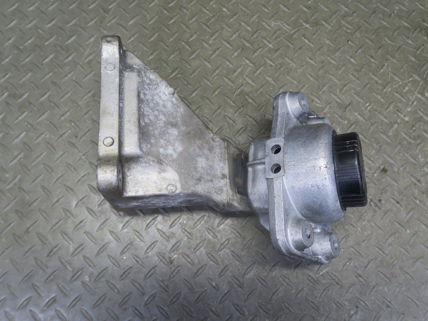 2014-2017 Range Rover Sport L494 3.0L Left & Right Engine Motor Mount Set of 2