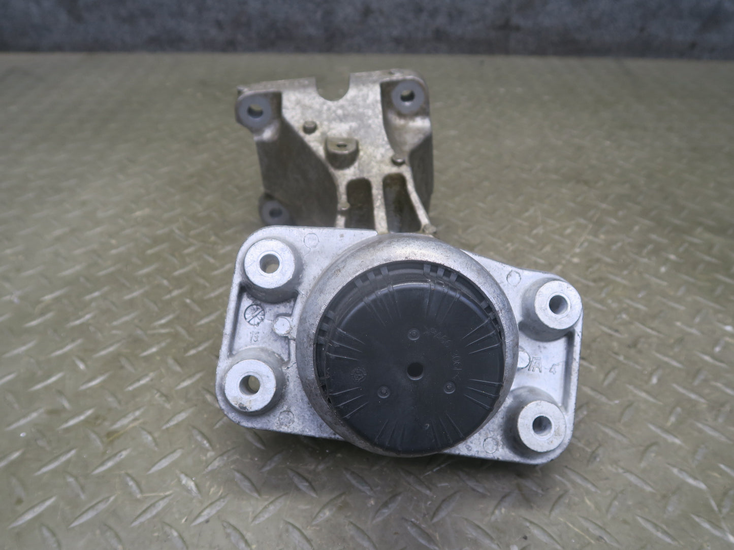 2014-2017 Range Rover Sport L494 3.0L Left & Right Engine Motor Mount Set of 2