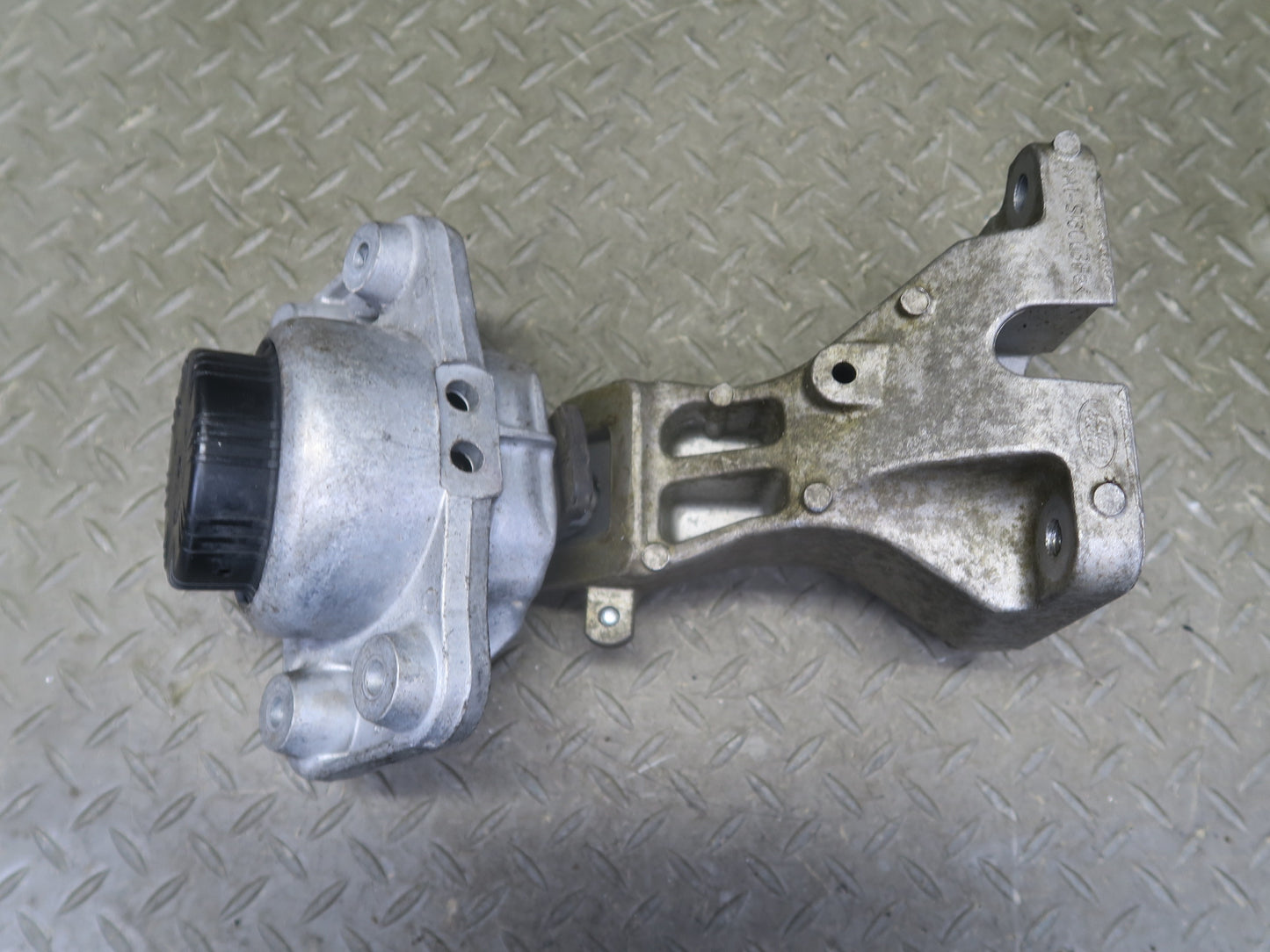 2014-2017 Range Rover Sport L494 3.0L Left & Right Engine Motor Mount Set of 2