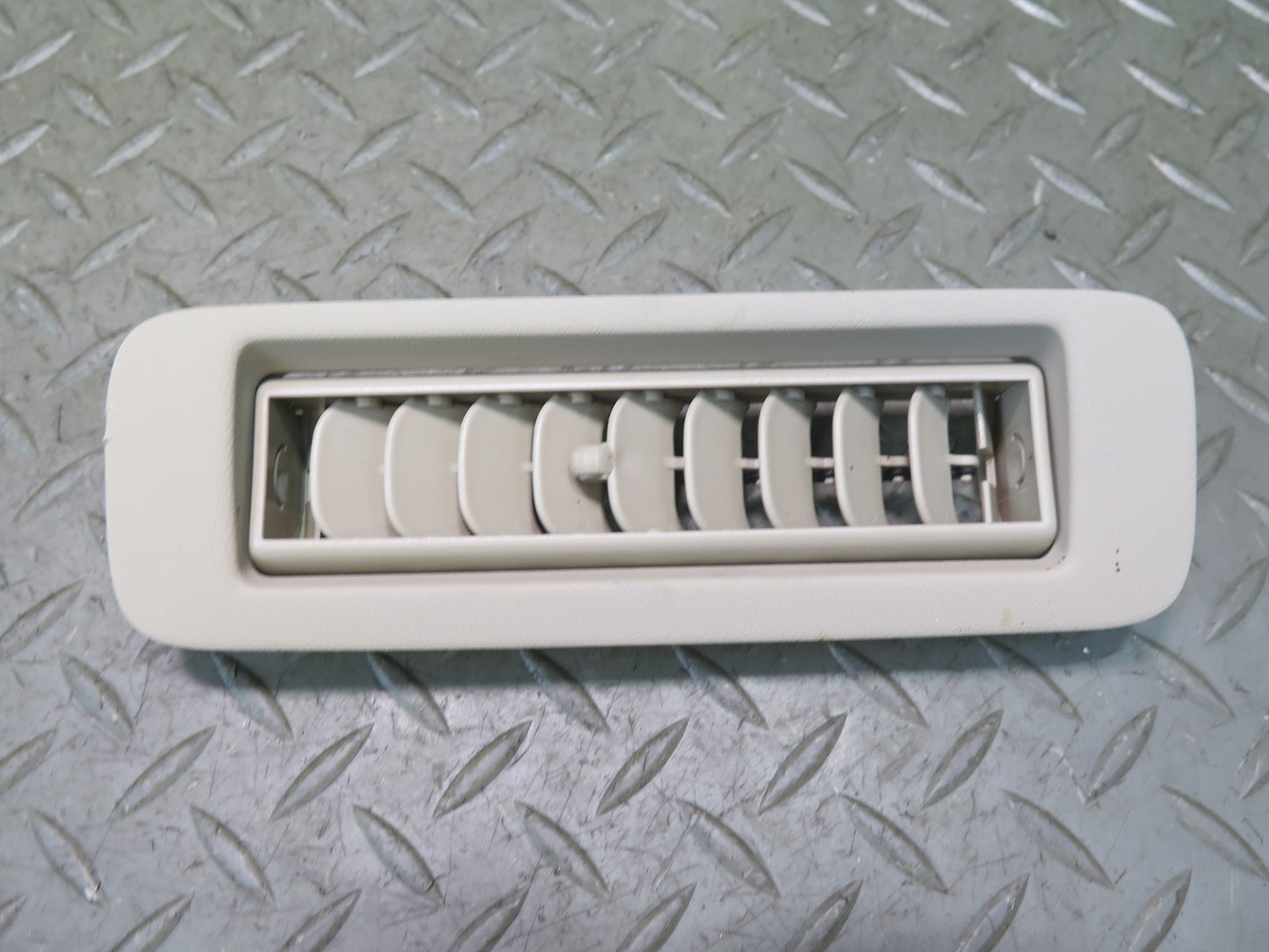 03-07 Lexus UZJ100L LX470 Rear Roof Second & Third ROW Air Vent Grille Set of 5