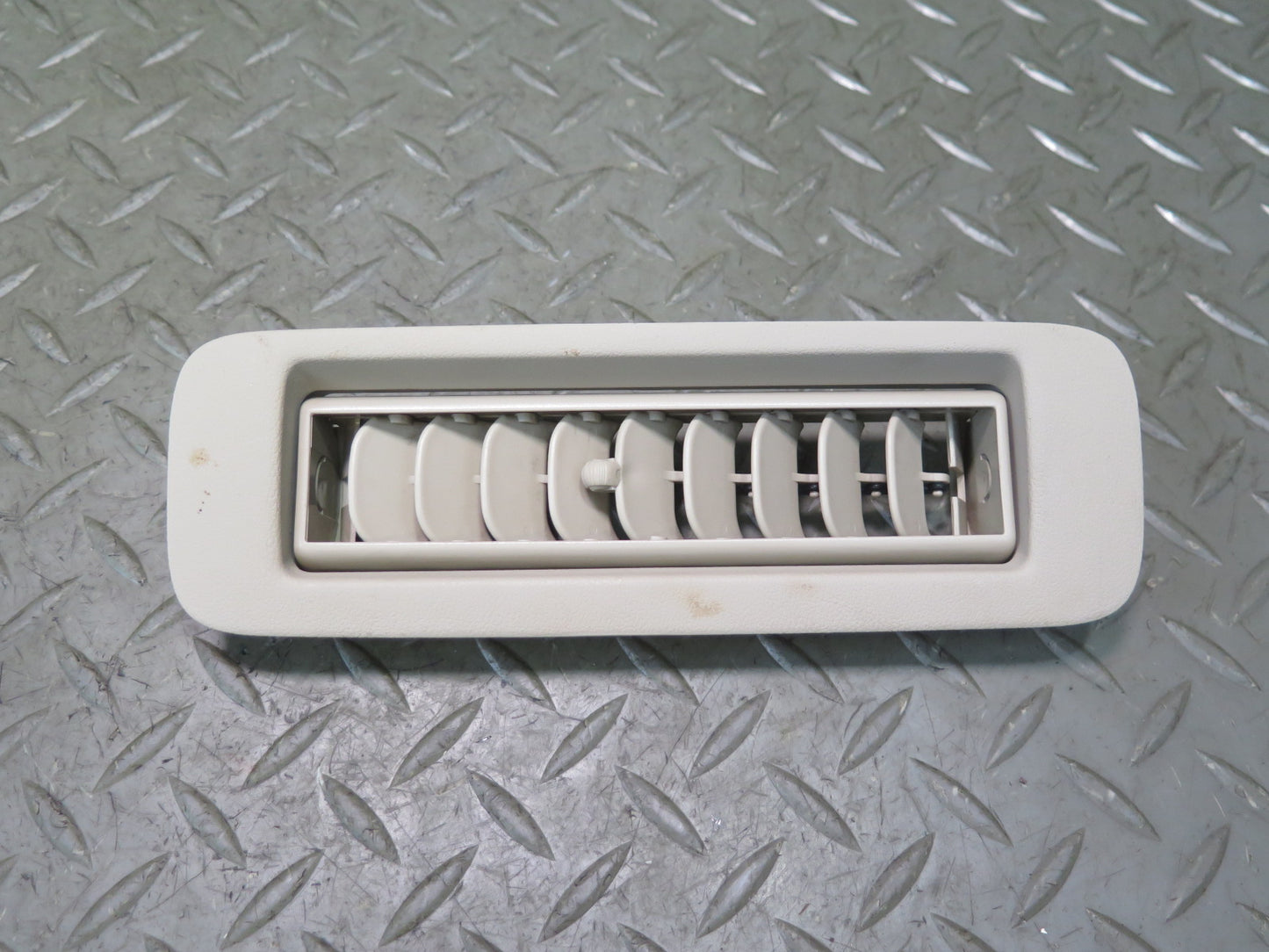 03-07 Lexus UZJ100L LX470 Rear Roof Second & Third ROW Air Vent Grille Set of 5