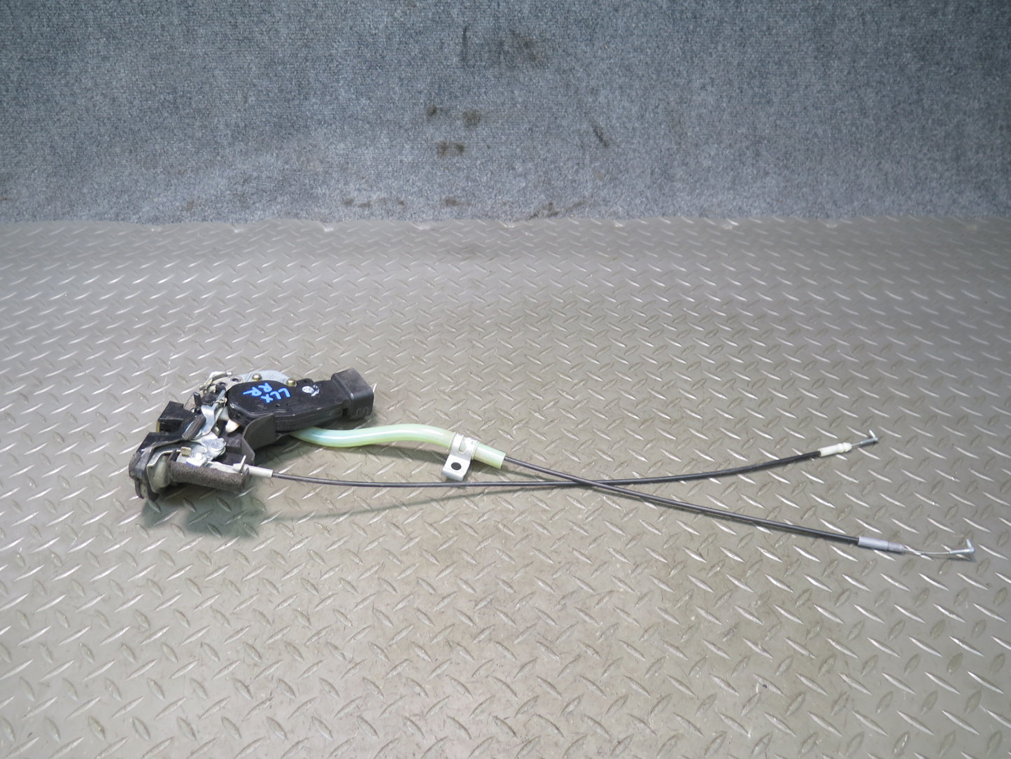 1998-2007 Lexus UZJ100L LX470 Rear Right Passenger Side Door Lock Latch Actuator