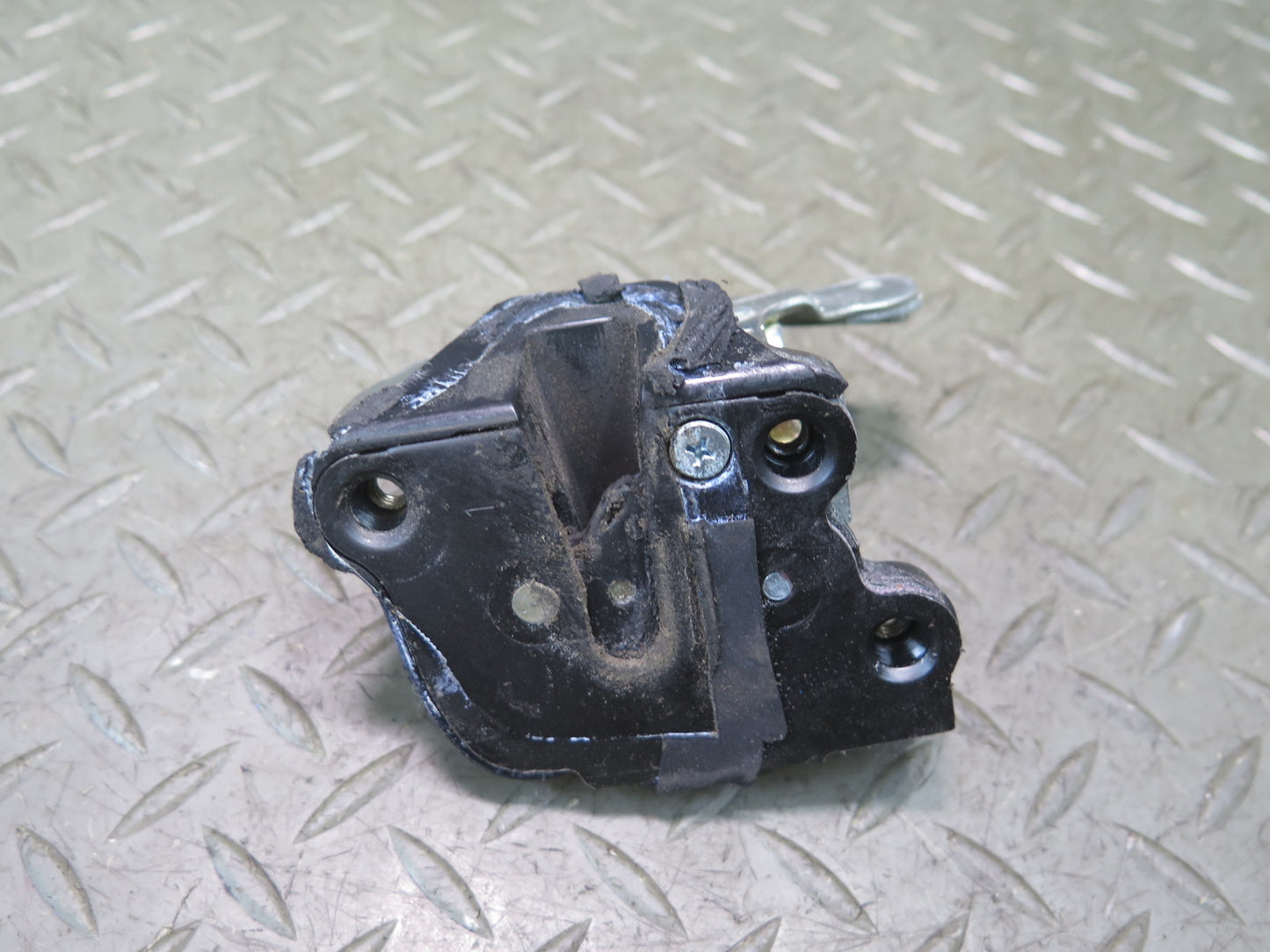 2003-2007 Lexus UZJ100L LX470 Rear Left & Right Trunk Gate Lock Latch Cable Set