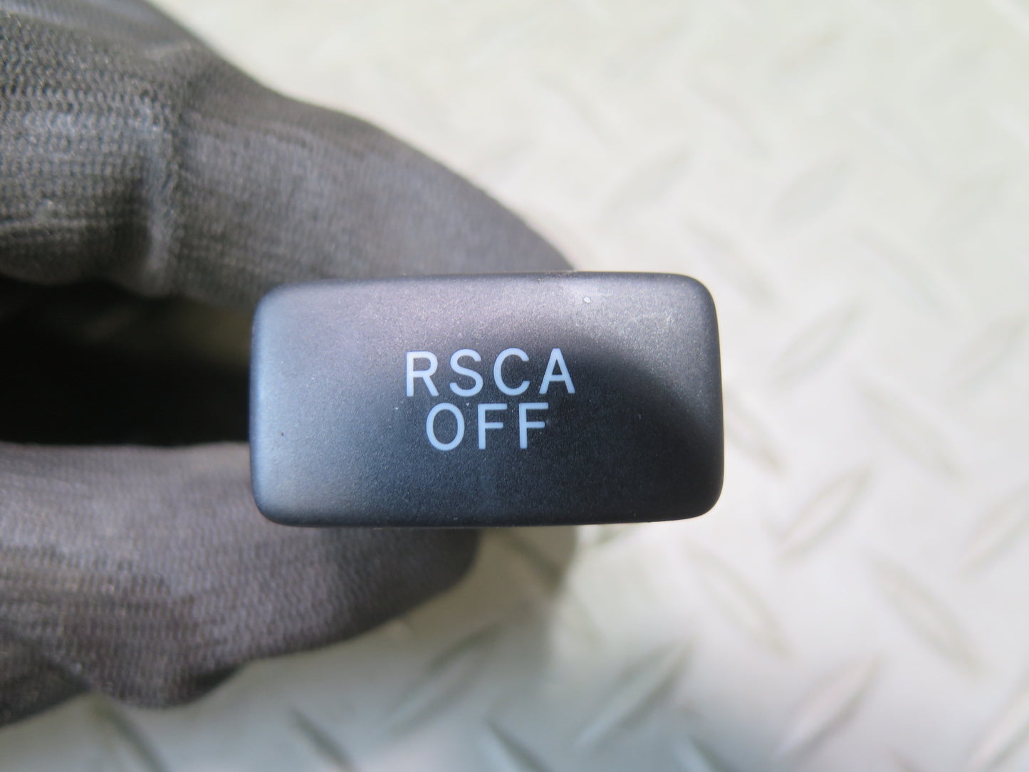 2003-2007 Lexus UZJ100L LX470 Rsca OFF Control Button Switch