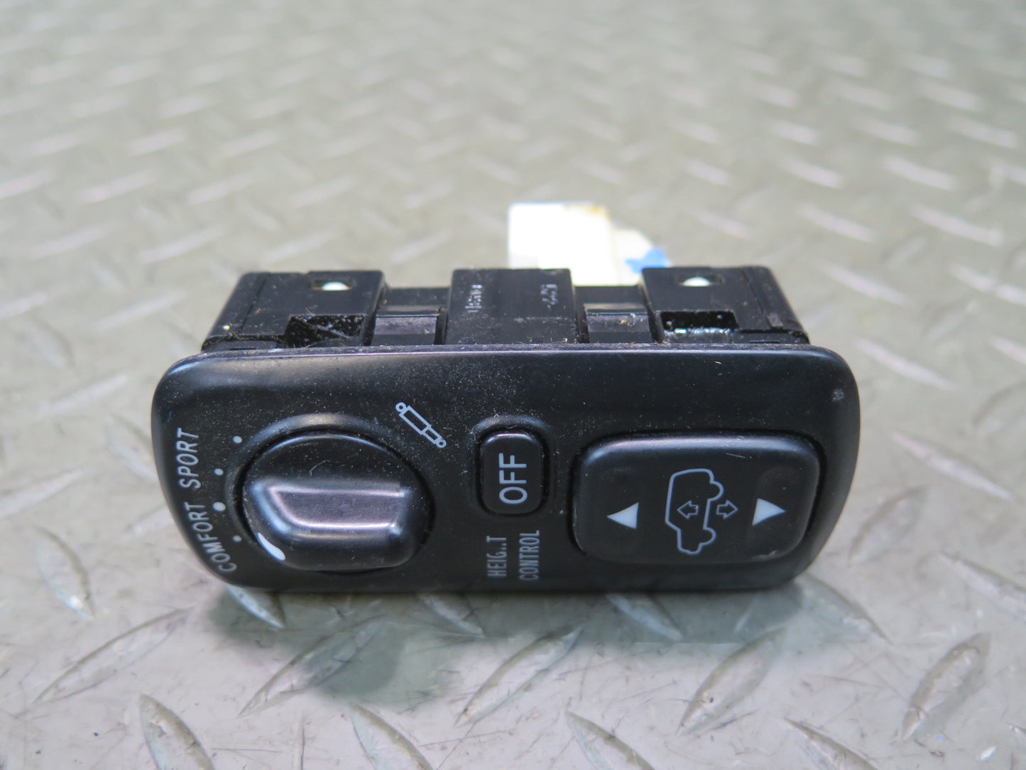 2003-2007 Lexus UZJ100L LX470 Suspension Ride Drive Control Shock Height Switch