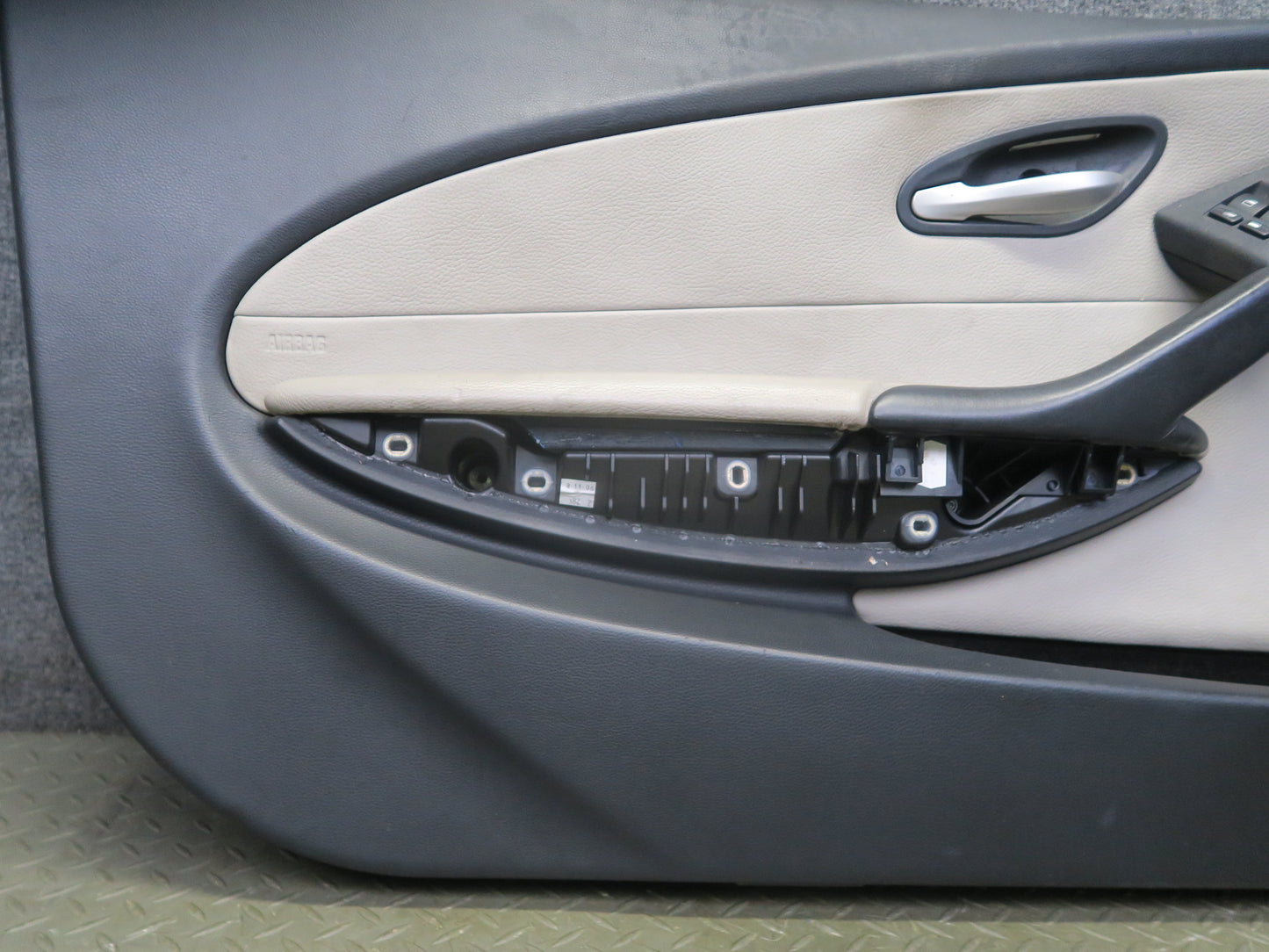 2006-2007 BMW E63 E64 M6 Left & Right Door Interior Trim Cover Panel Set of 2