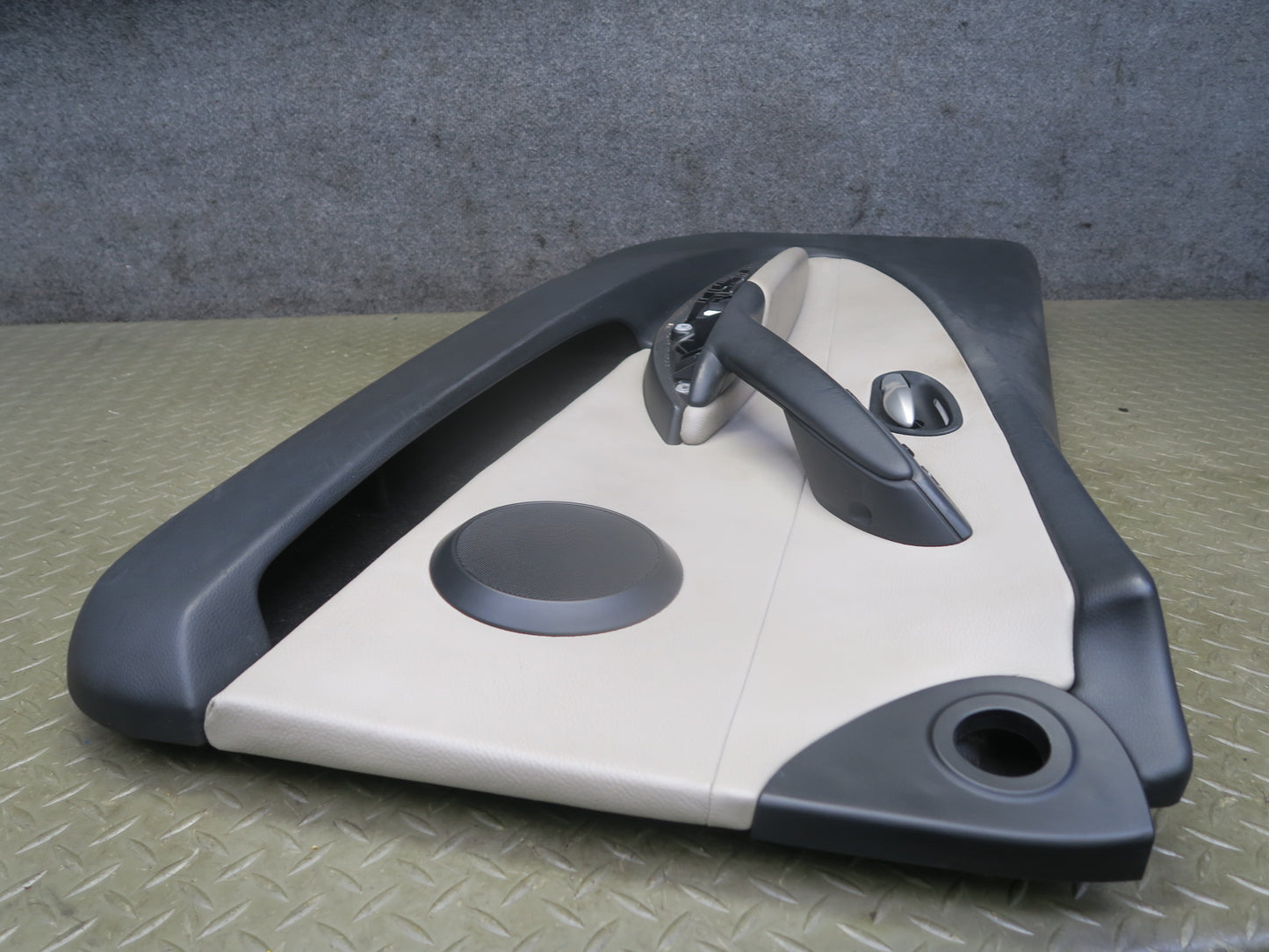2006-2007 BMW E63 E64 M6 Left & Right Door Interior Trim Cover Panel Set of 2