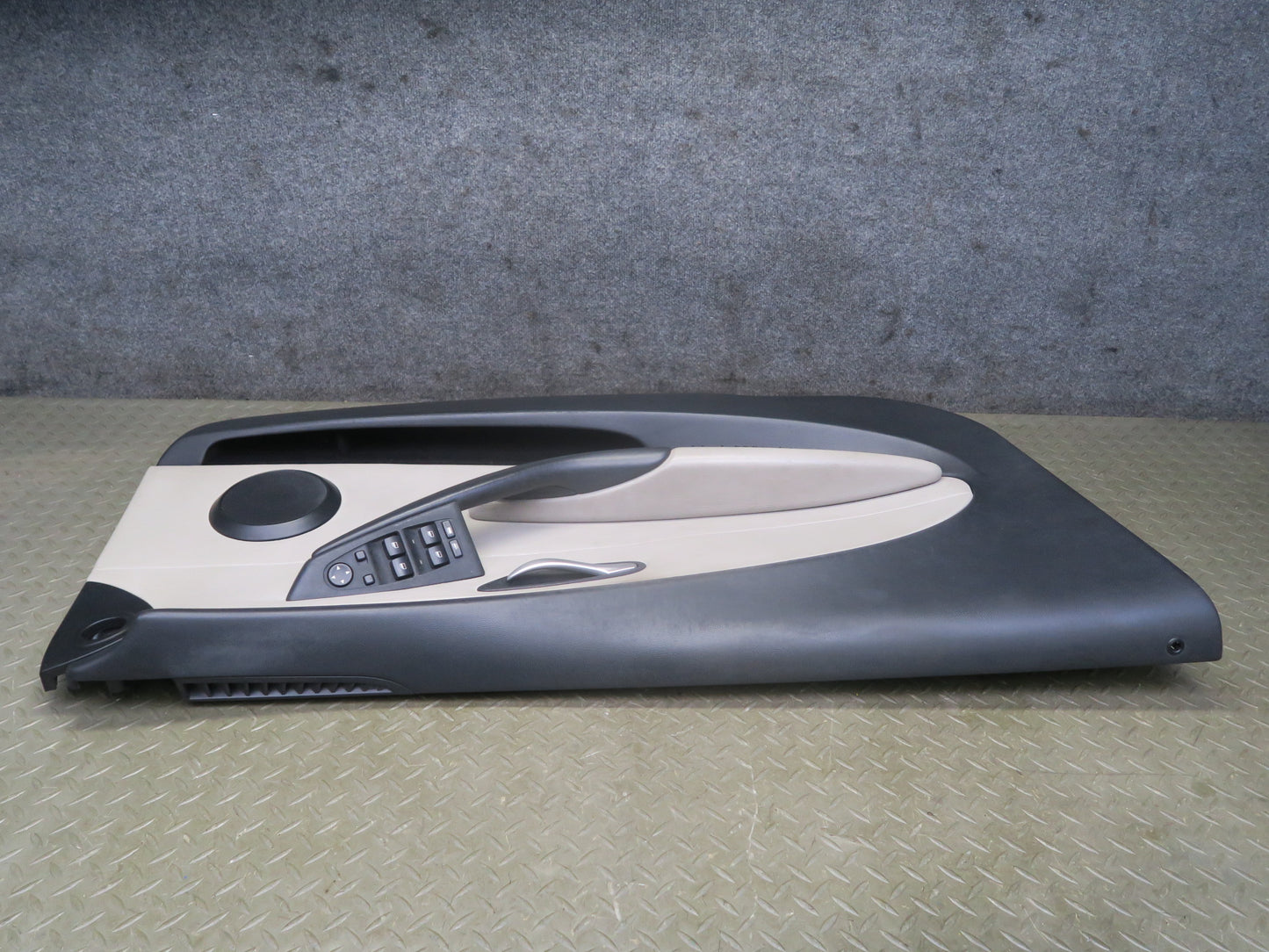 2006-2007 BMW E63 E64 M6 Left & Right Door Interior Trim Cover Panel Set of 2