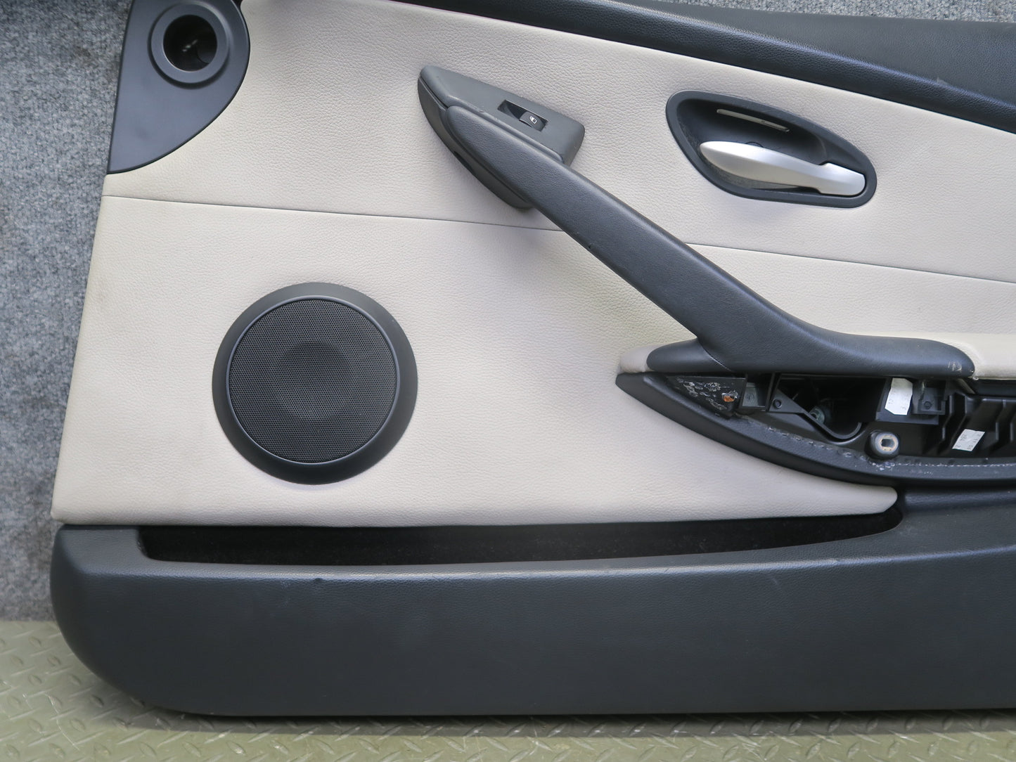 2006-2007 BMW E63 E64 M6 Left & Right Door Interior Trim Cover Panel Set of 2