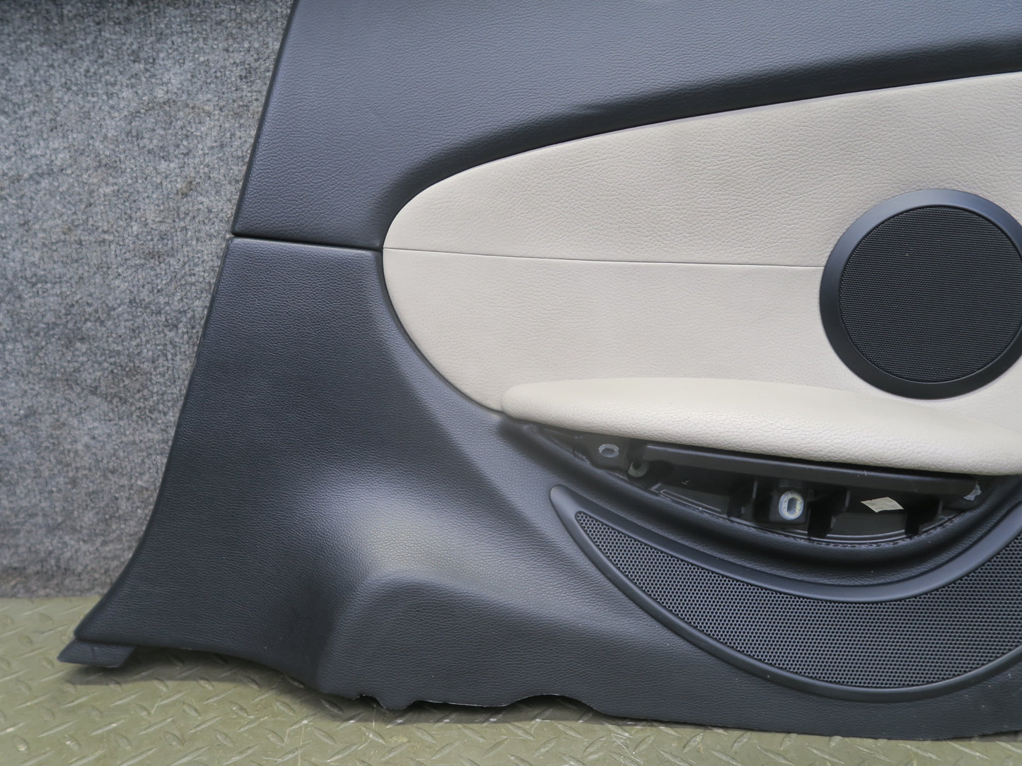 2007 BMW E64 M6 Convertible Rear Interior Quarter Trim Cover Panel Set of 2