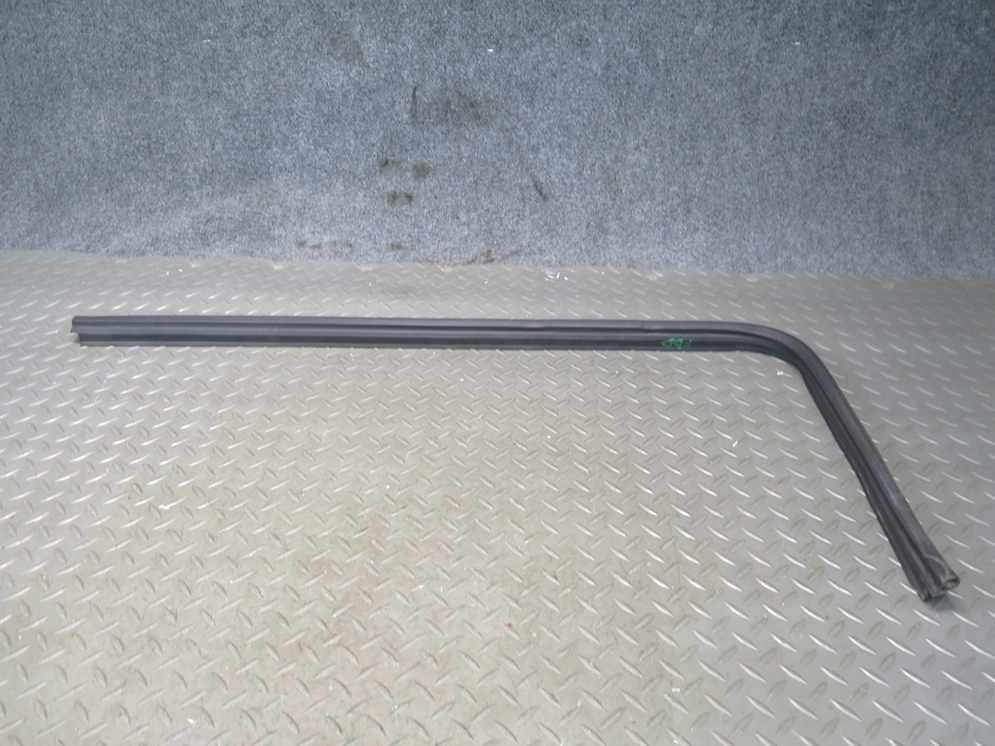 96-99 BMW E36 328iC Set of 3 Front Hood Weatherstrip Rubber Seal OEM