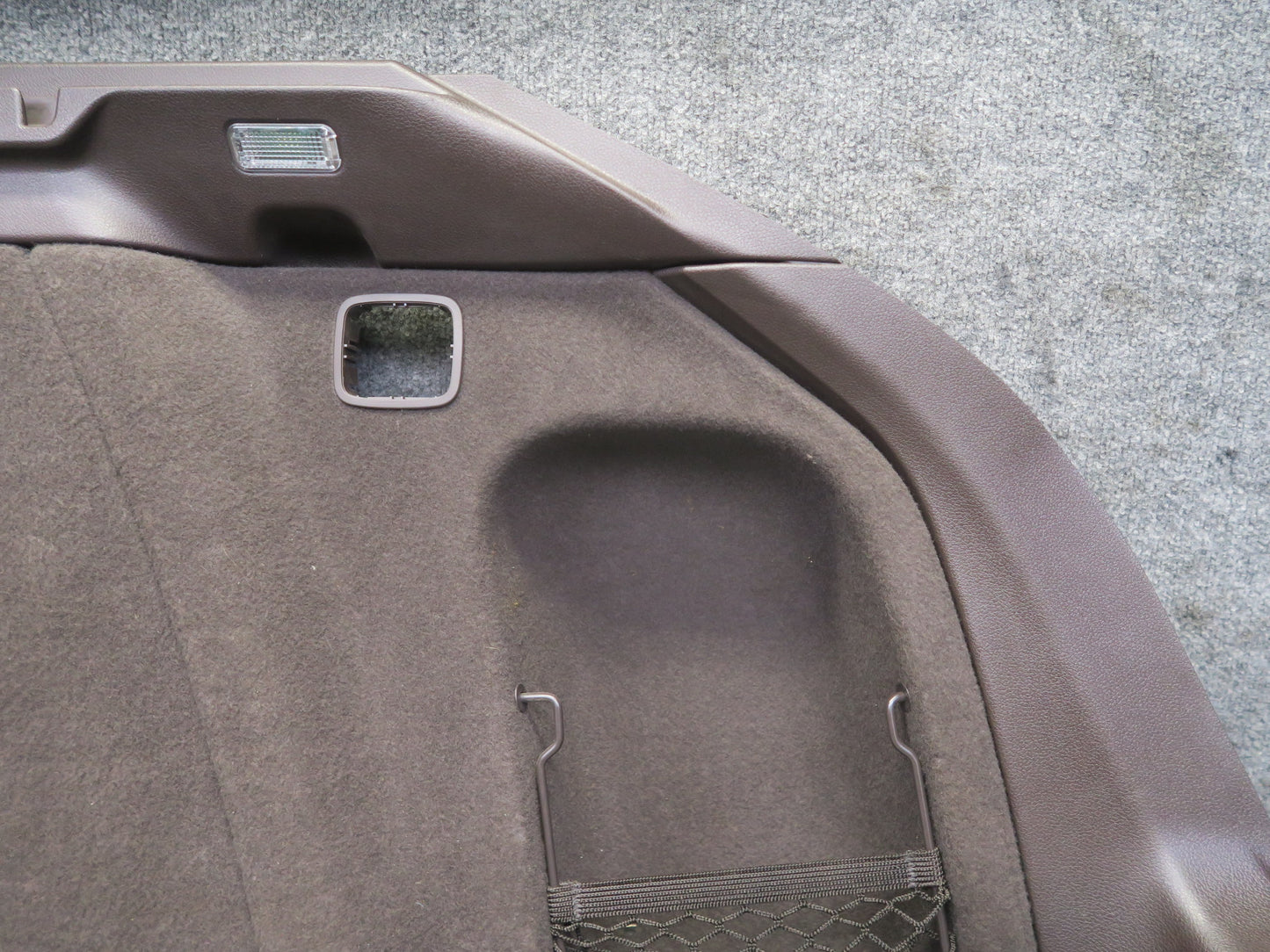 2015-2018 Porsche Macan Rear Right Side Trunk Trim Cover Panel 95B863880F