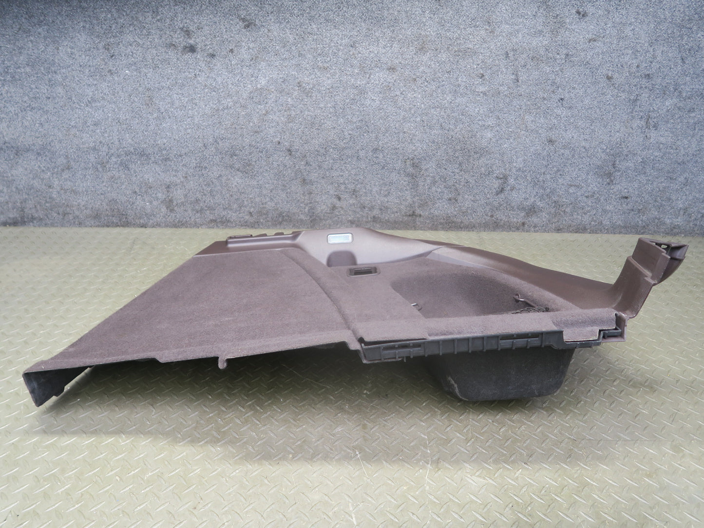 2015-2018 Porsche Macan Rear Right Side Trunk Trim Cover Panel 95B863880F