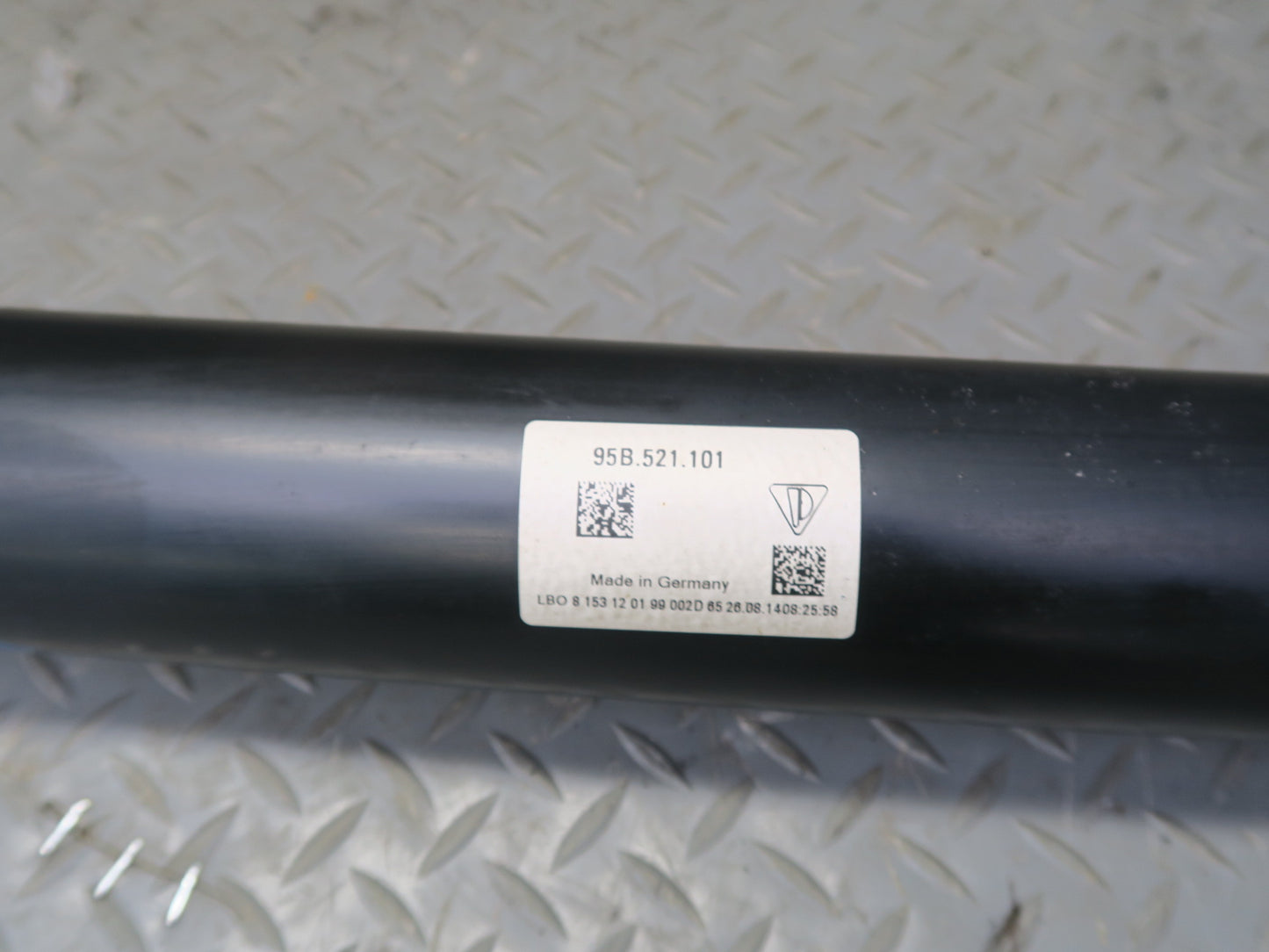 2015-2016 Porsche Macan 3.0L 3.6L AWD Rear Drive Shaft Propeller