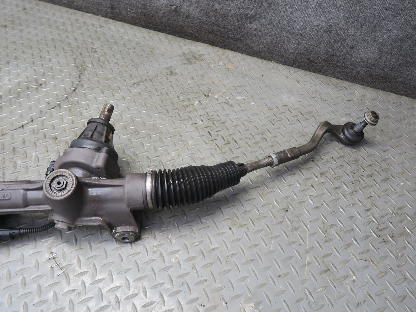 2015-2018 Porsche Macan Electric Power Steering Rack AND Pinion Gear