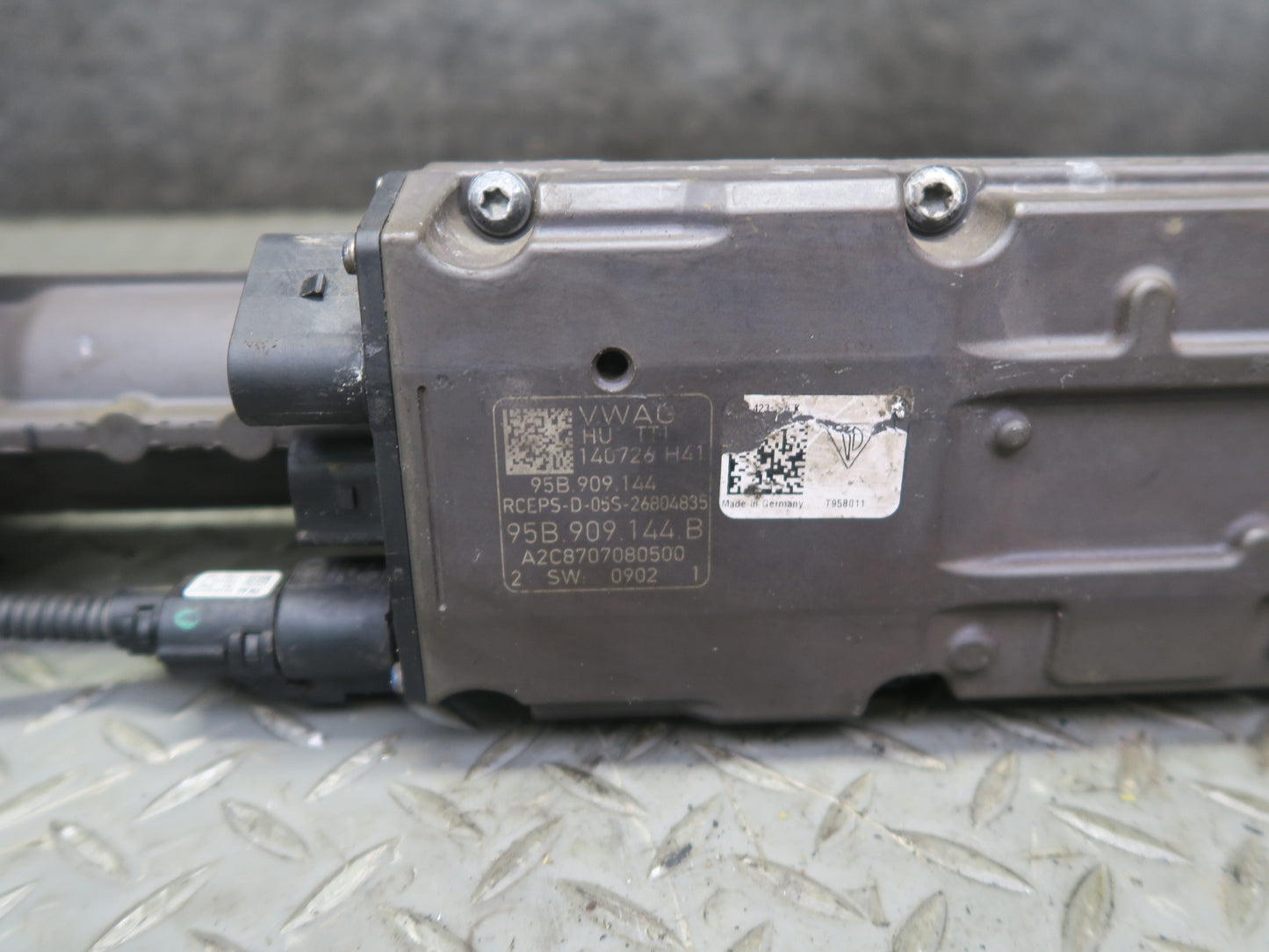 2015-2018 Porsche Macan Electric Power Steering Rack AND Pinion Gear