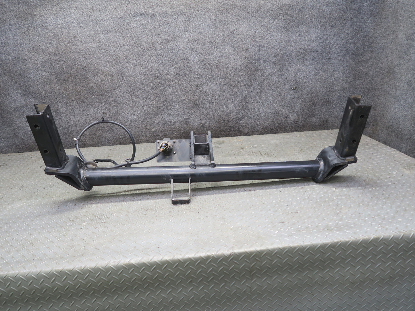 2015-2025 Porsche Macan Rear Bumper TOW Towing Trailer Hitch Bar Assembly