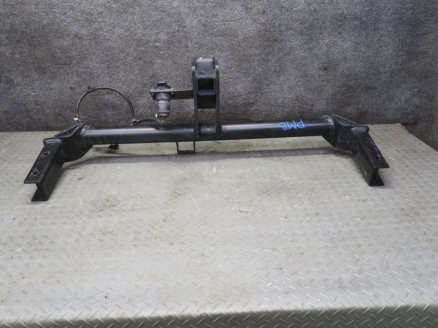2015-2025 Porsche Macan Rear Bumper TOW Towing Trailer Hitch Bar Assembly