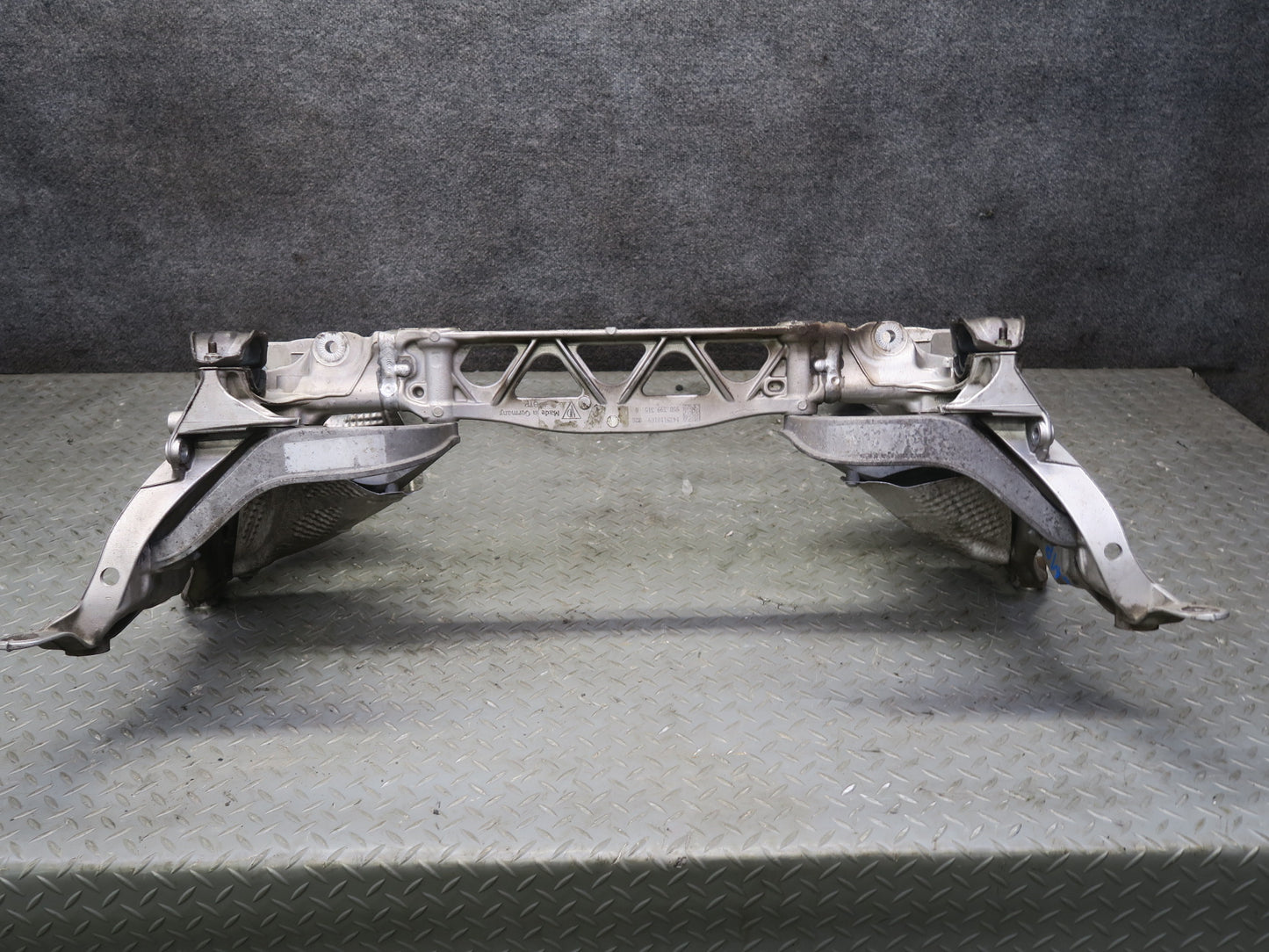 2015-2018 Porsche Macan Turbo Front Suspension Subframe Cradle Crossmember