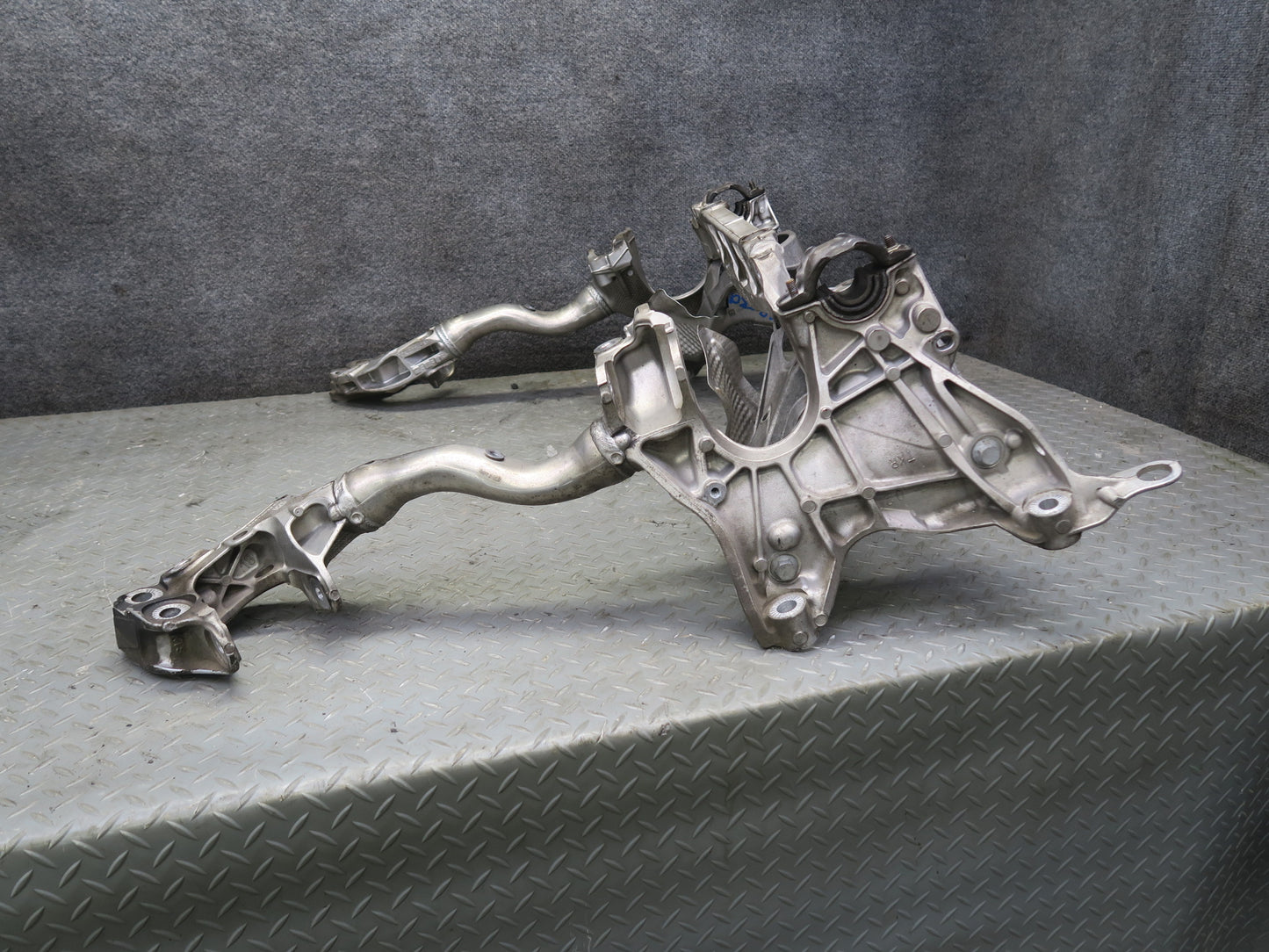 2015-2018 Porsche Macan Turbo Front Suspension Subframe Cradle Crossmember