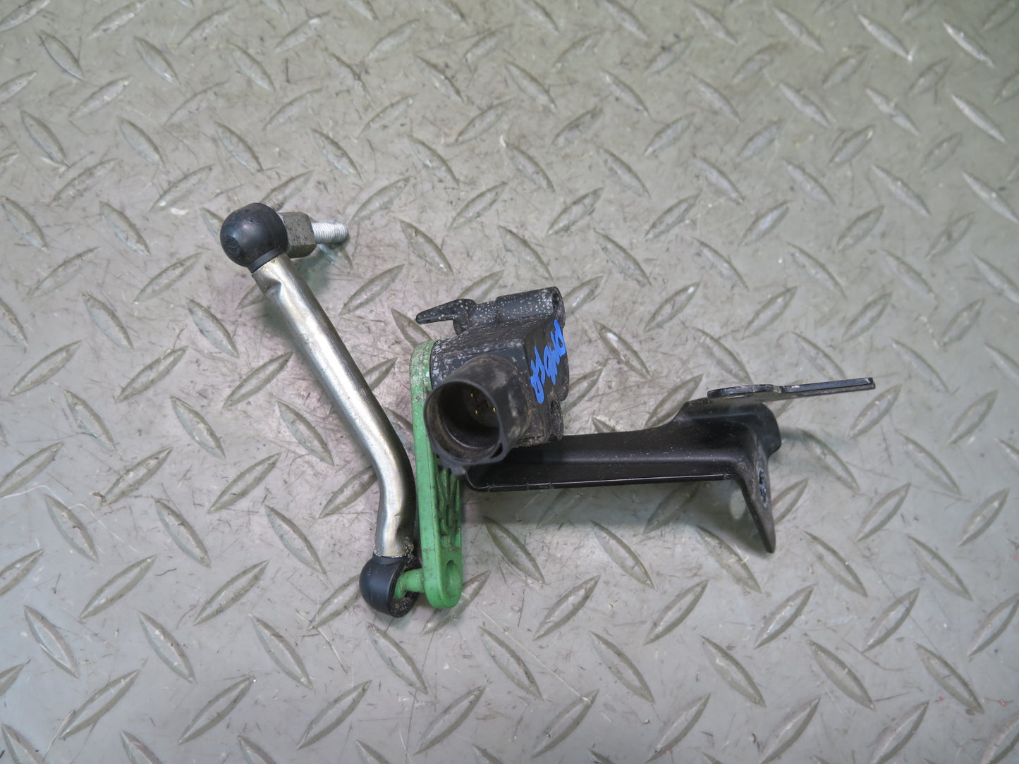 2015-2025 Porsche Macan Front Right Left Side Suspension Height Level Sensor Set