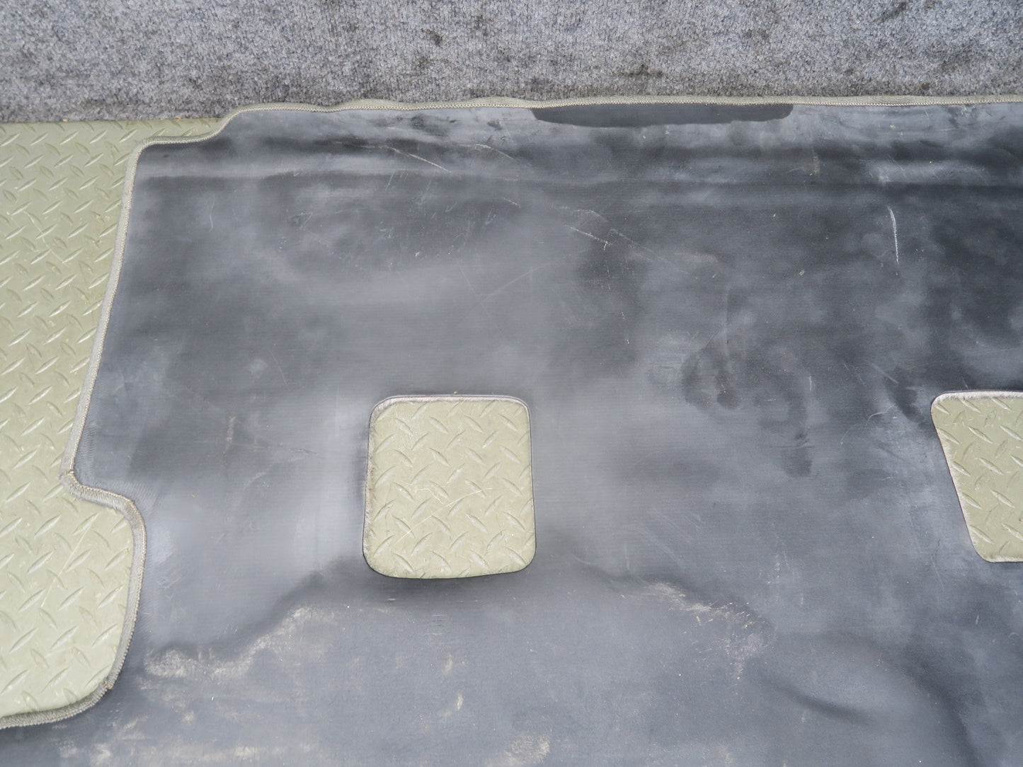 2003-2007 Lexus UZJ100L LX470 Rear Trunk Floor Cargo MAT Carpet Cover