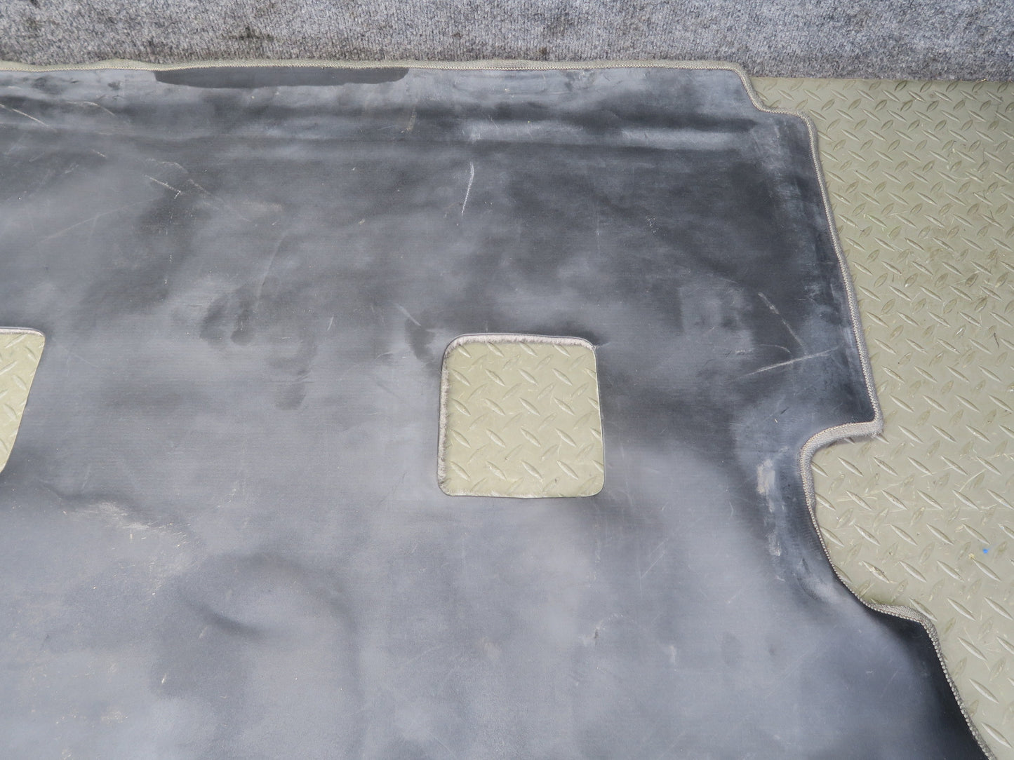 2003-2007 Lexus UZJ100L LX470 Rear Trunk Floor Cargo MAT Carpet Cover