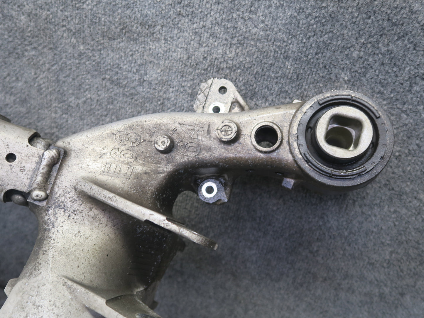 2006-2010 BMW E63  E64 M6 Rear Subframe Crossmember Cradle Axle Carrier