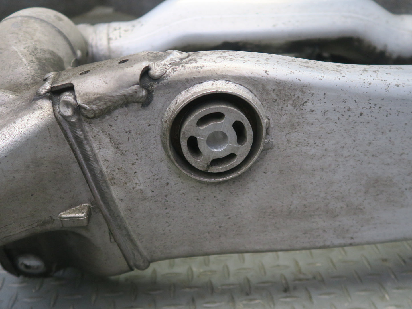 2006-2010 BMW E63  E64 M6 Rear Subframe Crossmember Cradle Axle Carrier