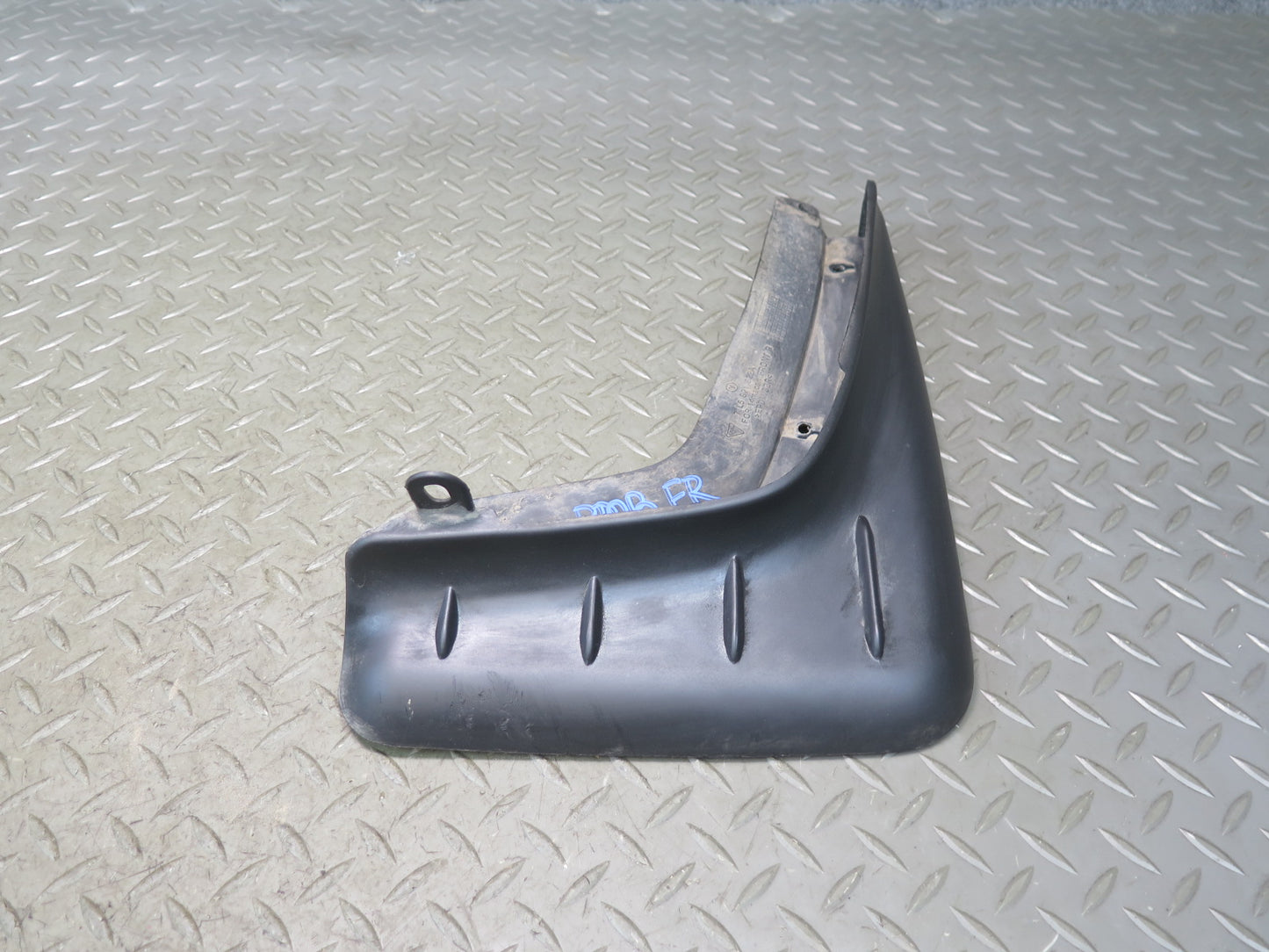 2015-2025 Porsche Macan Front Left & Right MUD Flap Splash Shield Guard Set