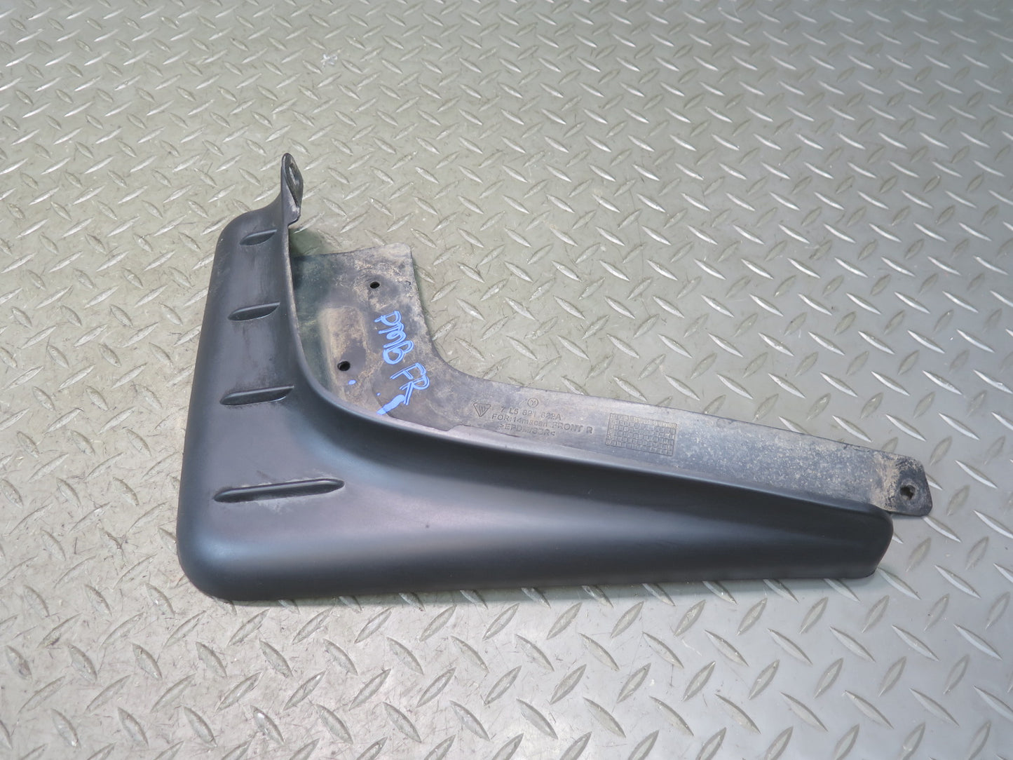 2015-2025 Porsche Macan Front Left & Right MUD Flap Splash Shield Guard Set