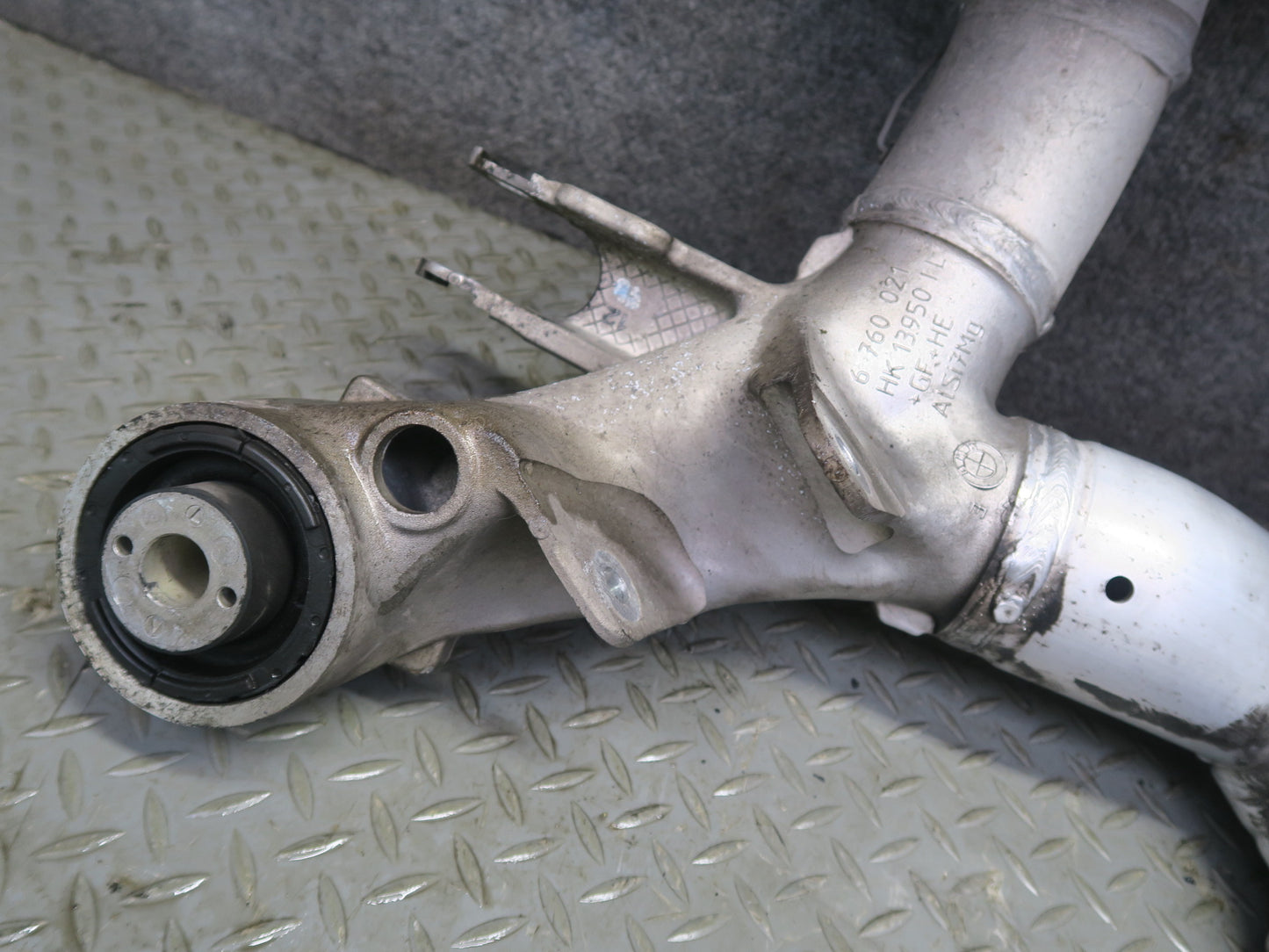 2006-2010 BMW E63  E64 M6 Rear Subframe Crossmember Cradle Axle Carrier