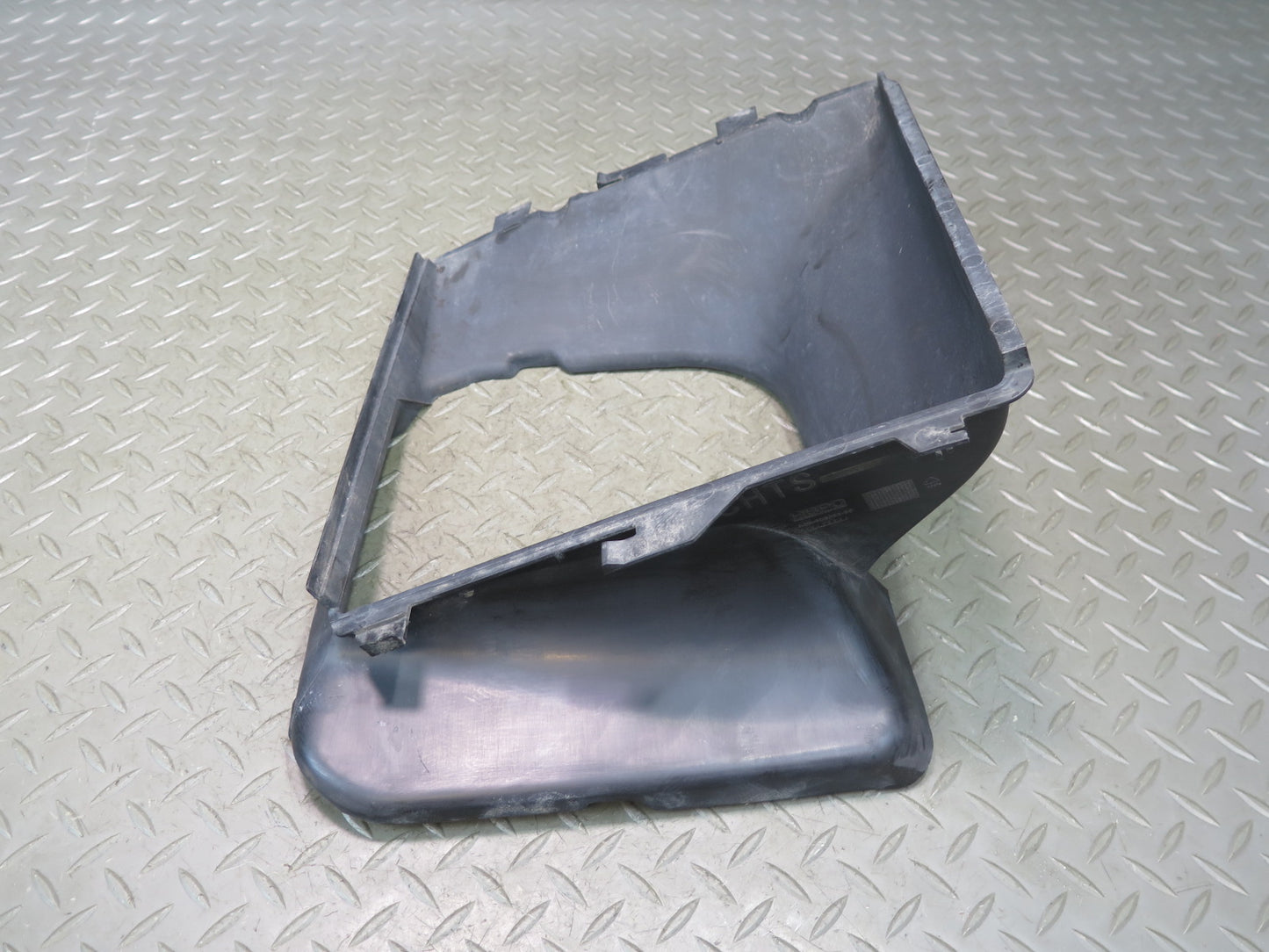 2015-2018 Porsche Macan Turbo Right Side Turbocharger Intercooler Air Duct