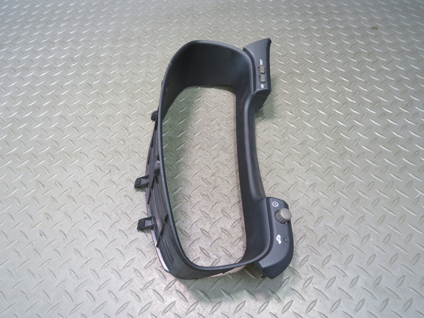 01-06 Lexus UCF30L LS430 Dash Instrument Cluster Speedometer Trim w Switches OEM
