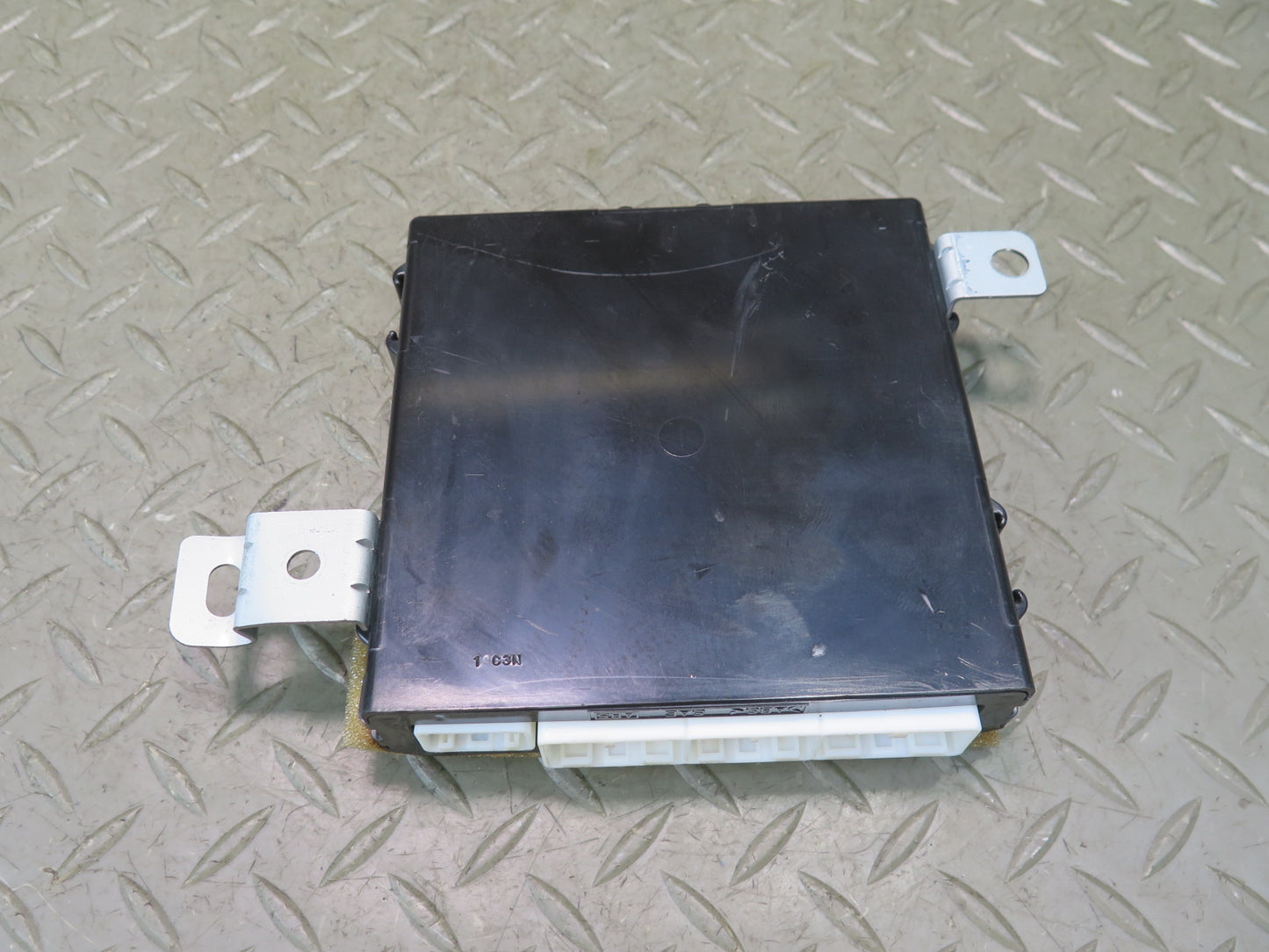 04-06 Lexus LS430 UCF30L Front Left Door Multiplex Control Module OEM