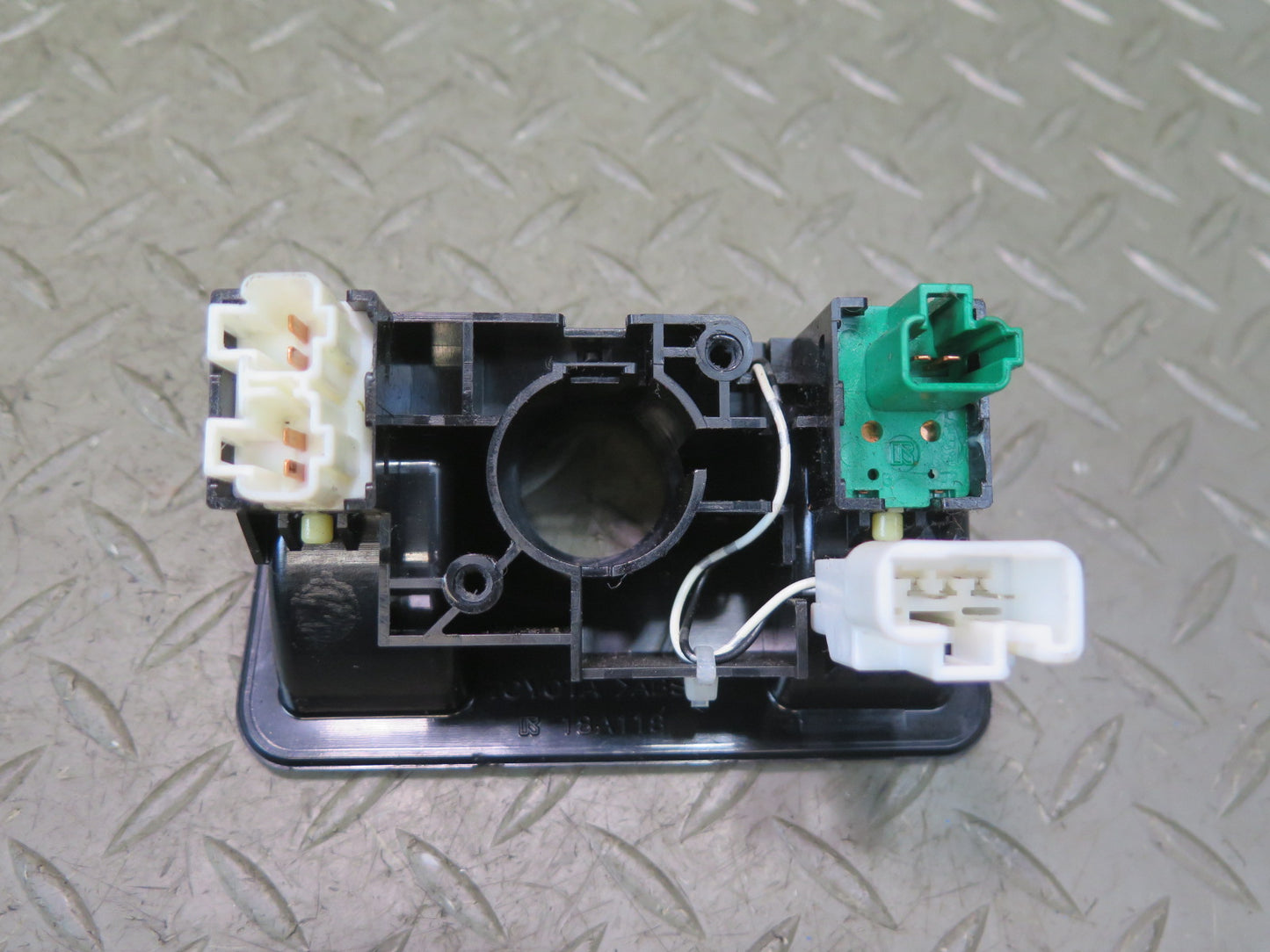 01-06 Lexus UCF30L LS430 Fuel Door Trunk Lid Release Switch Panel OEM