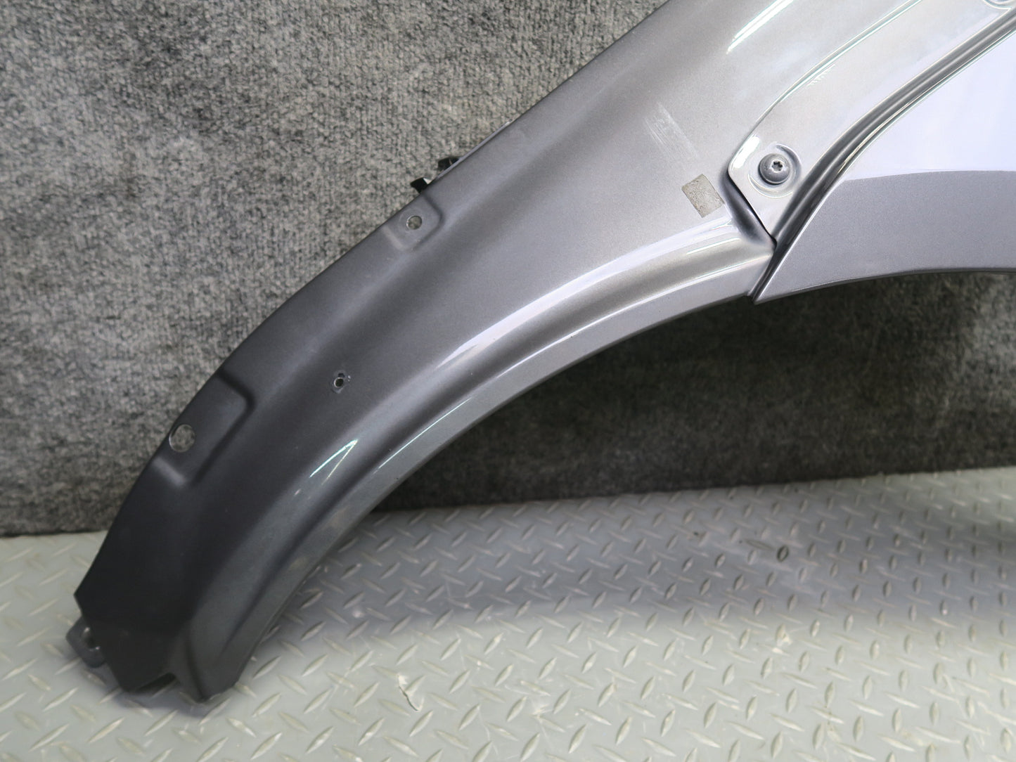 2015-2025 Porsche Macan Front Left Side Fender Shell Panel Cover Gray