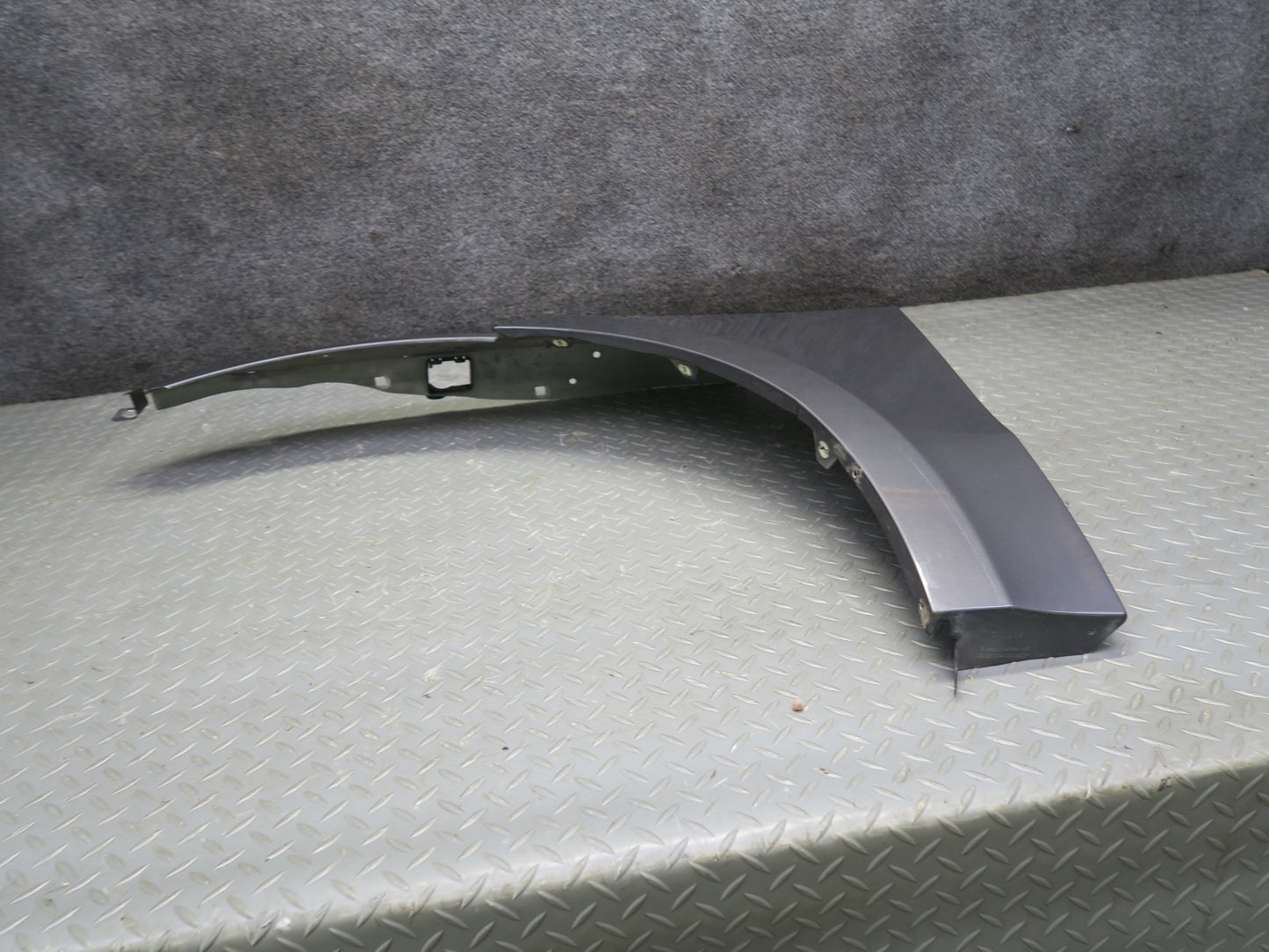 2015-2025 Porsche Macan Front Left Side Fender Shell Panel Cover Gray