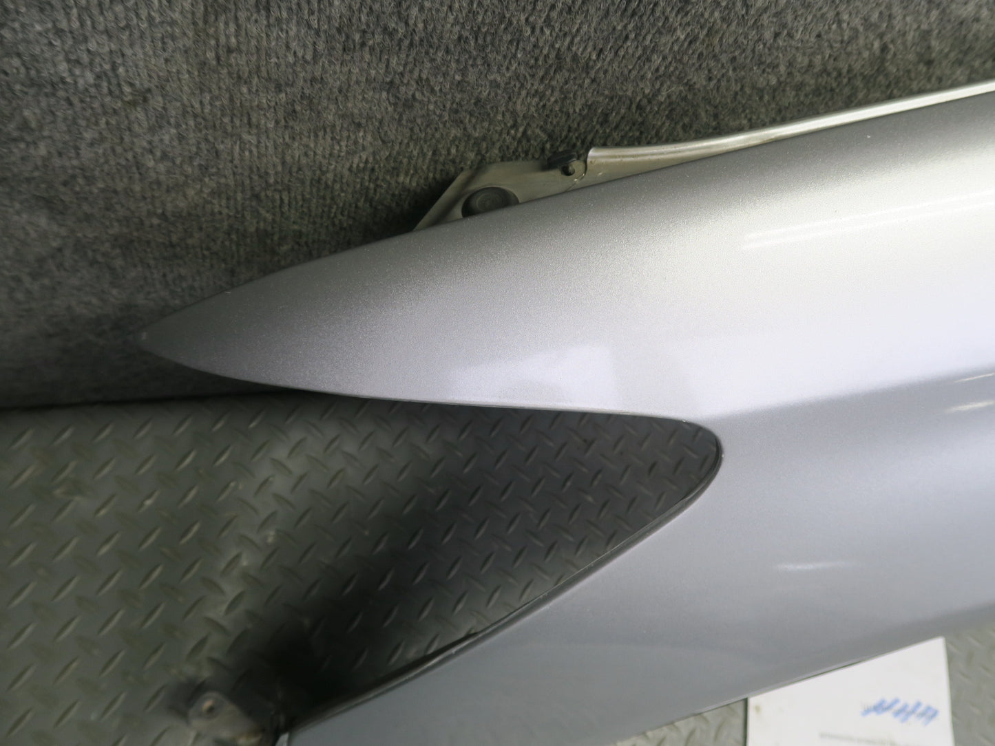 04-06 Lexus UCF30L LS430 Front Left Fender Shell Panel Cover OEM