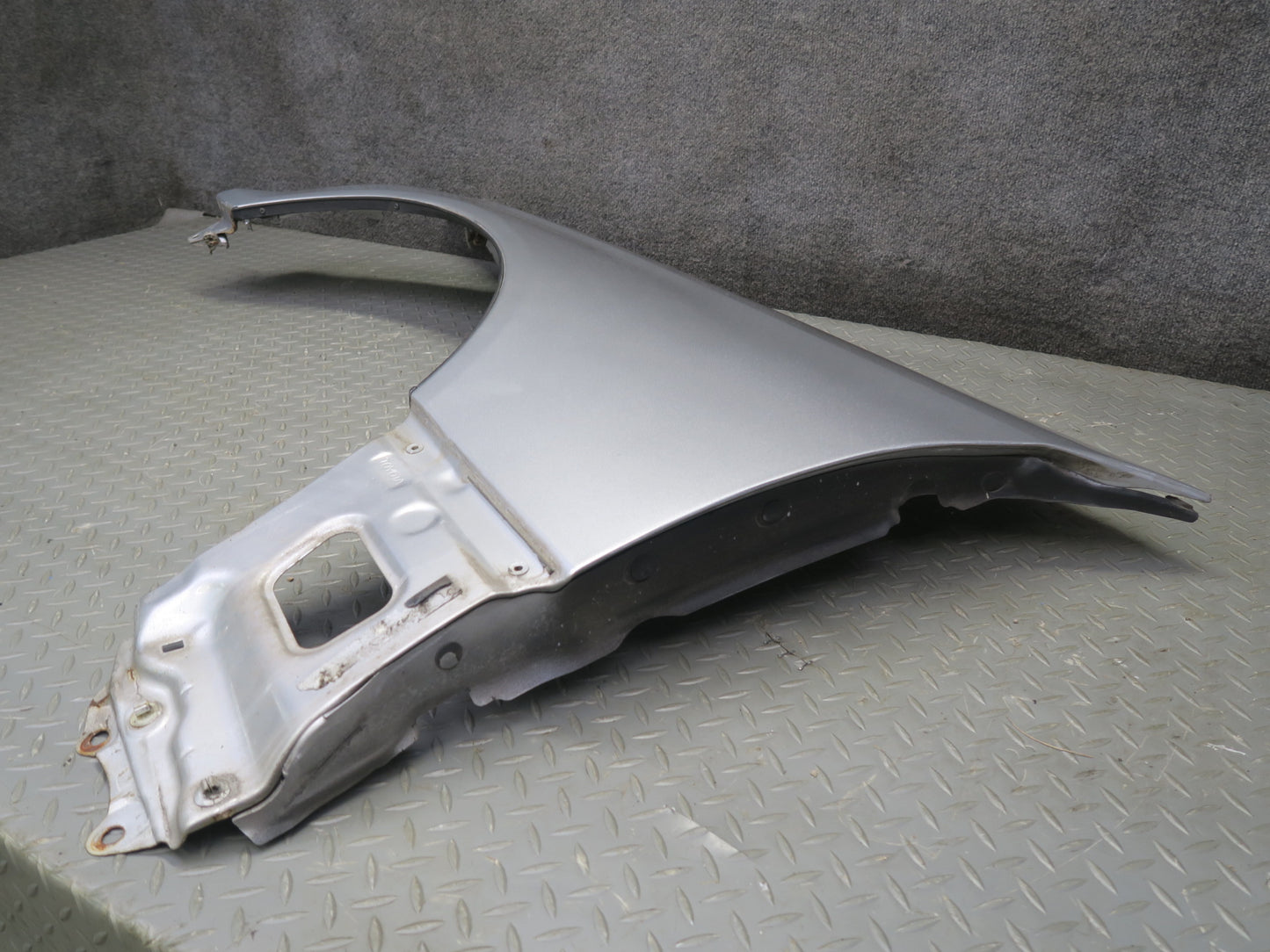 04-06 Lexus UCF30L LS430 Front Left Fender Shell Panel Cover OEM