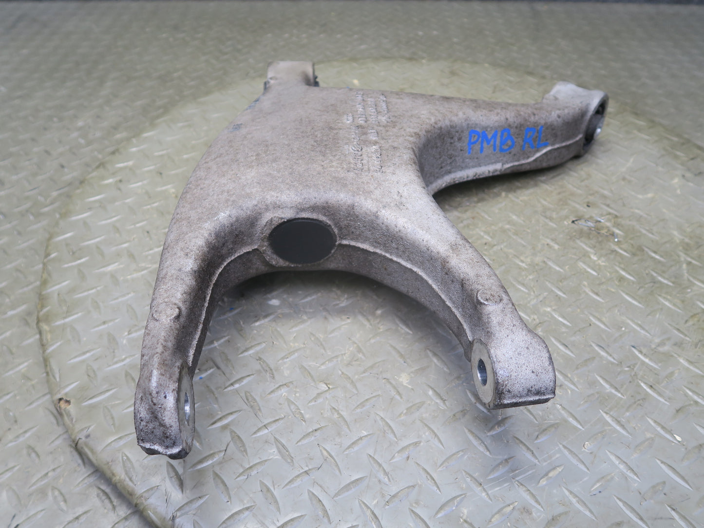 2015-2018 Porsche Macan Rear Left Upper & Lower Control Arm Set of 3