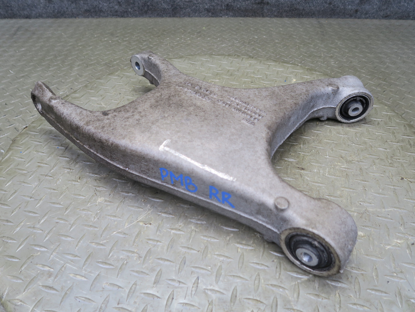 2015-2018 Porsche Macan Rear Right Upper & Lower Control Arm Set of 3