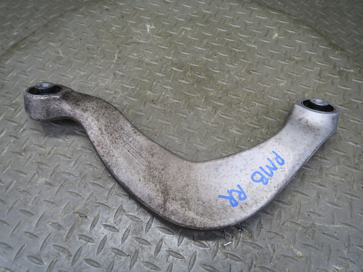2015-2018 Porsche Macan Rear Right Upper & Lower Control Arm Set of 3