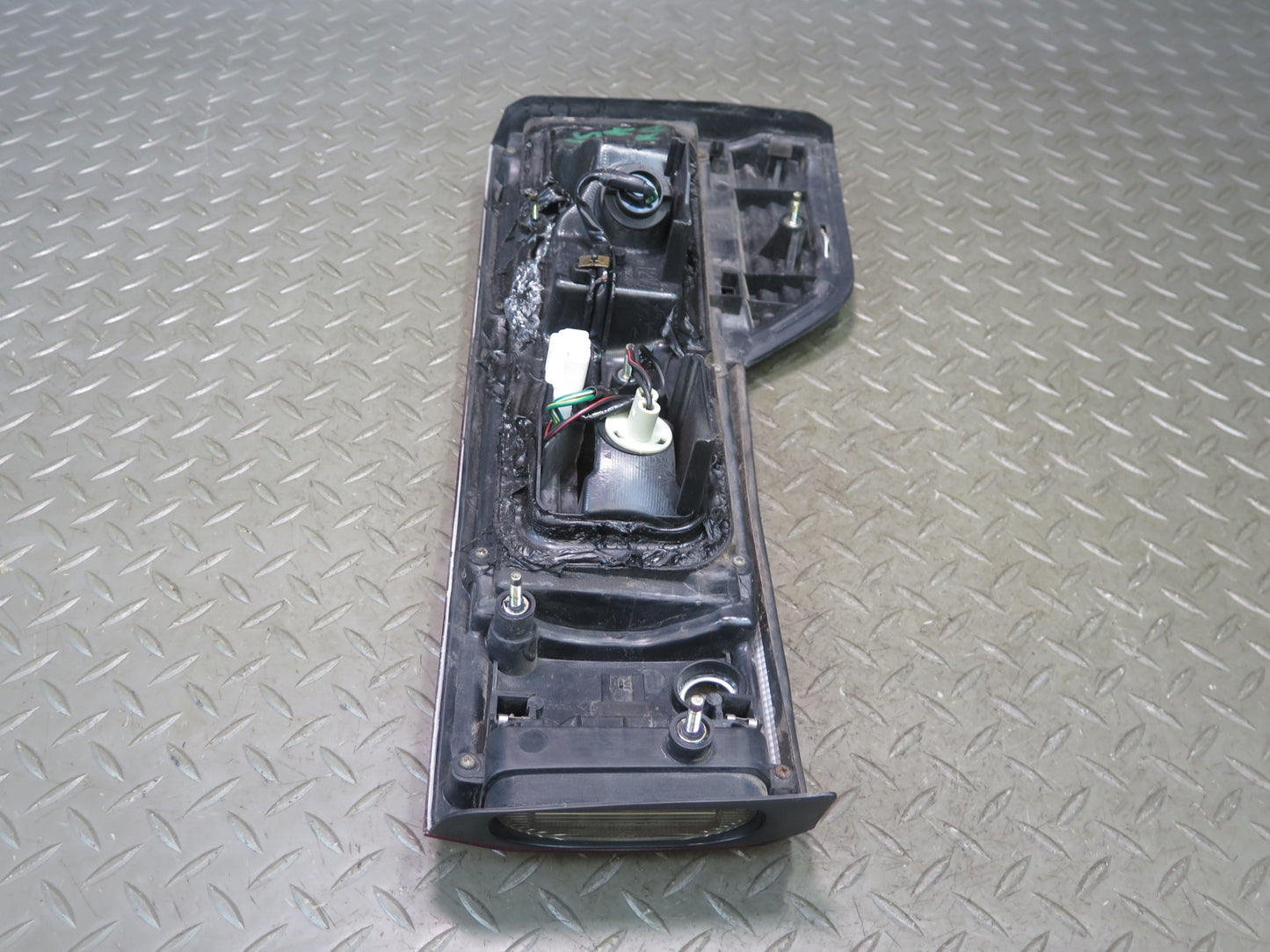 96-98 Nissan Stagea WGC34 Rear Right Inner Tail Light Lamp 33K Miles OEM