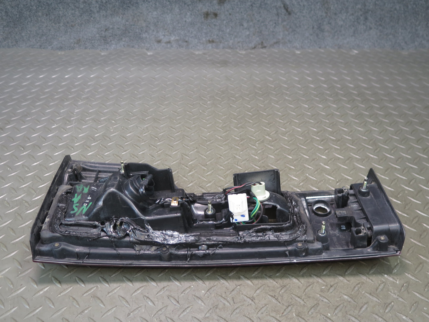 96-98 Nissan Stagea WGC34 Rear Right Inner Tail Light Lamp 33K Miles OEM