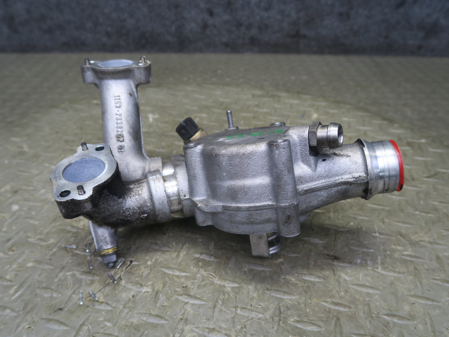 2008-2013 BMW E90 E92 E93 M3 S65 Engine Coolant Thermostat Housing